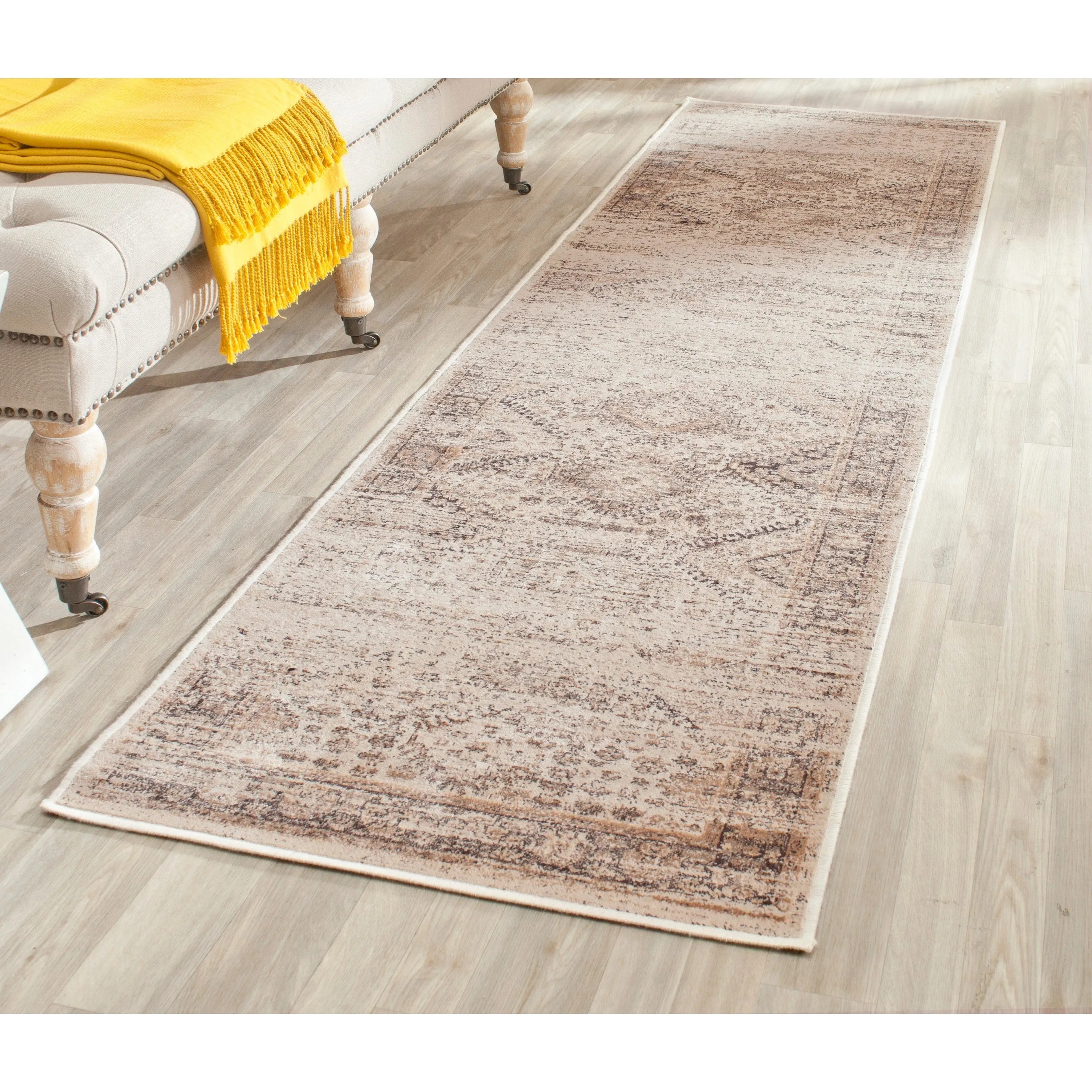 SAFAVIEH Vintage Distressed Boho Leola Oriental Rug