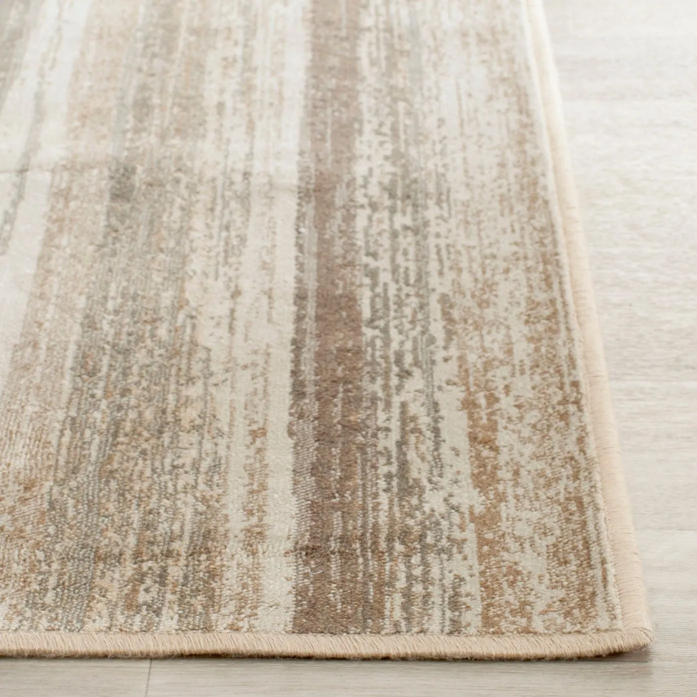 SAFAVIEH Vintage Frieda Oriental Rug