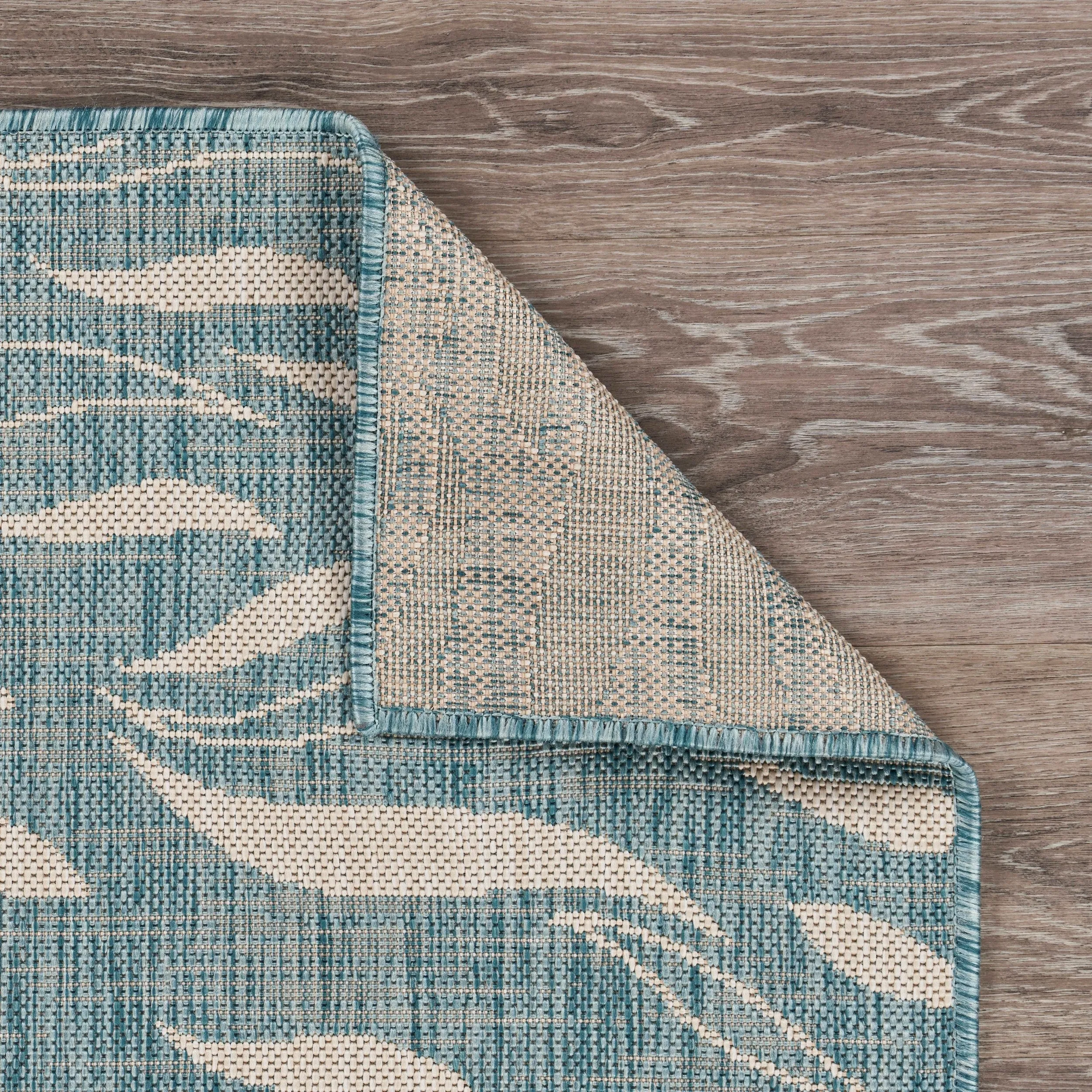 Sevita Aqua/White Tropical Turtle Reef Indoor Outdoor Rug