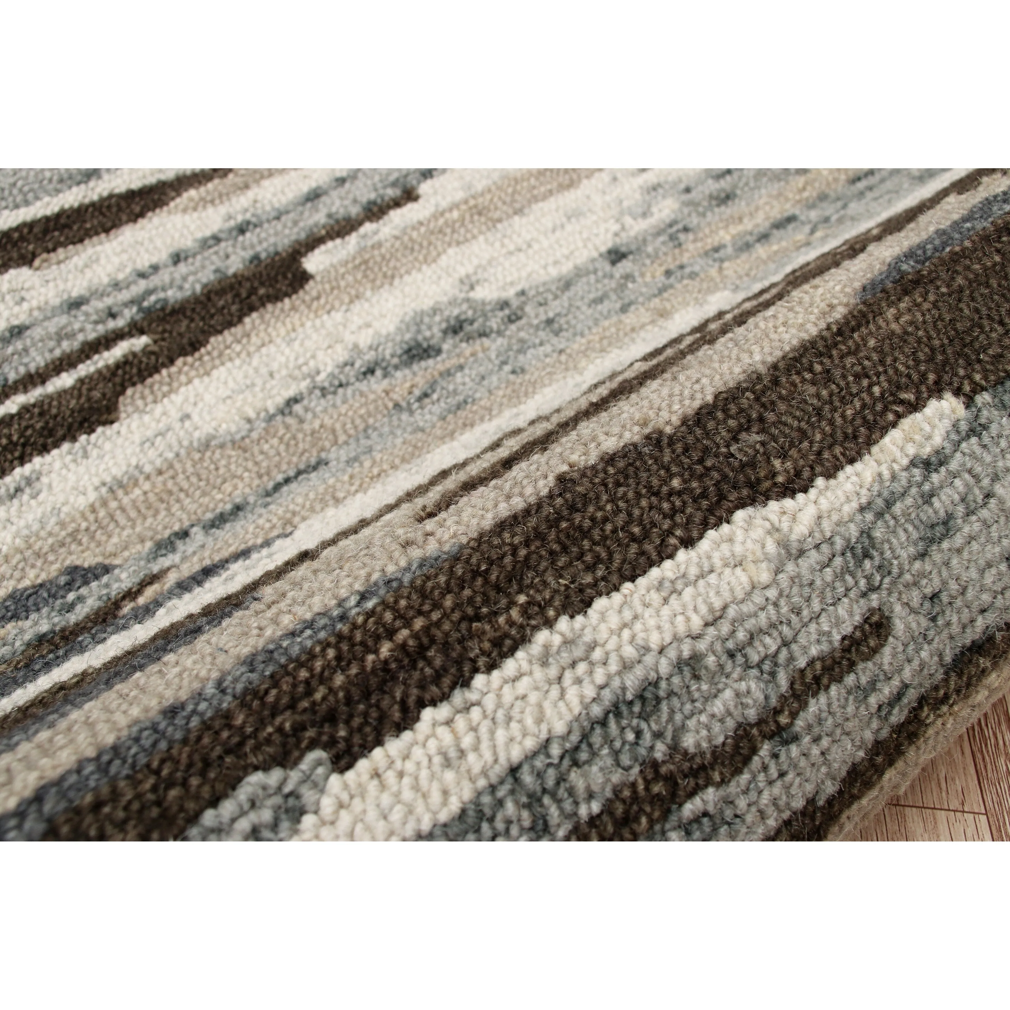 Sevita Distressed Cabin Camouflage Round Rug