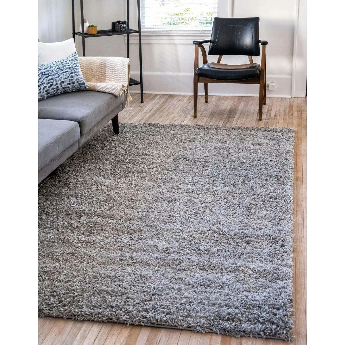 Shag Laurian Collection Area Rug