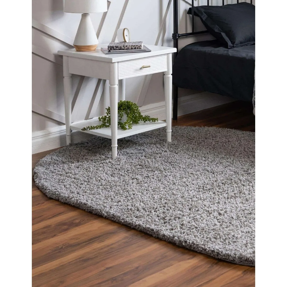 Shag Laurian Collection Area Rug