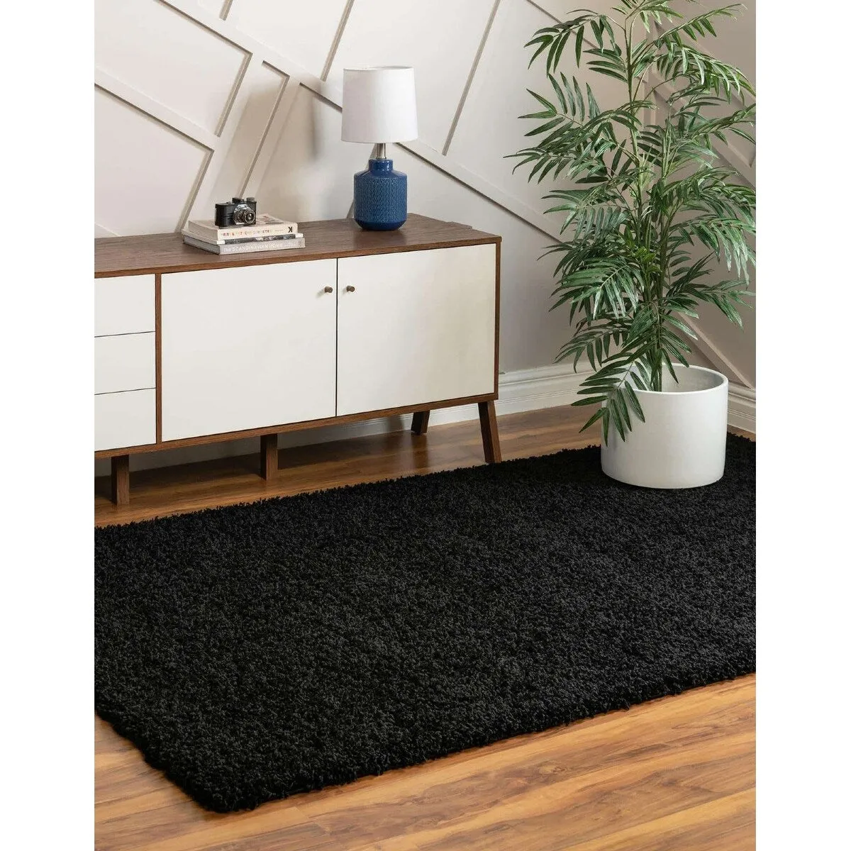 Shag Laurian Collection Area Rug