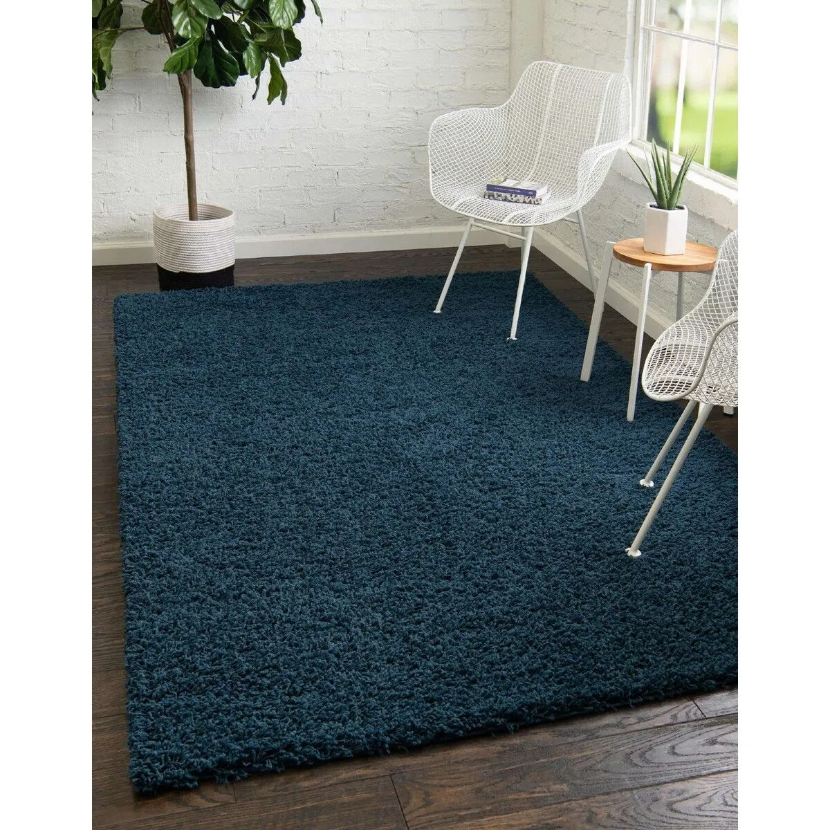 Shag Laurian Collection Area Rug
