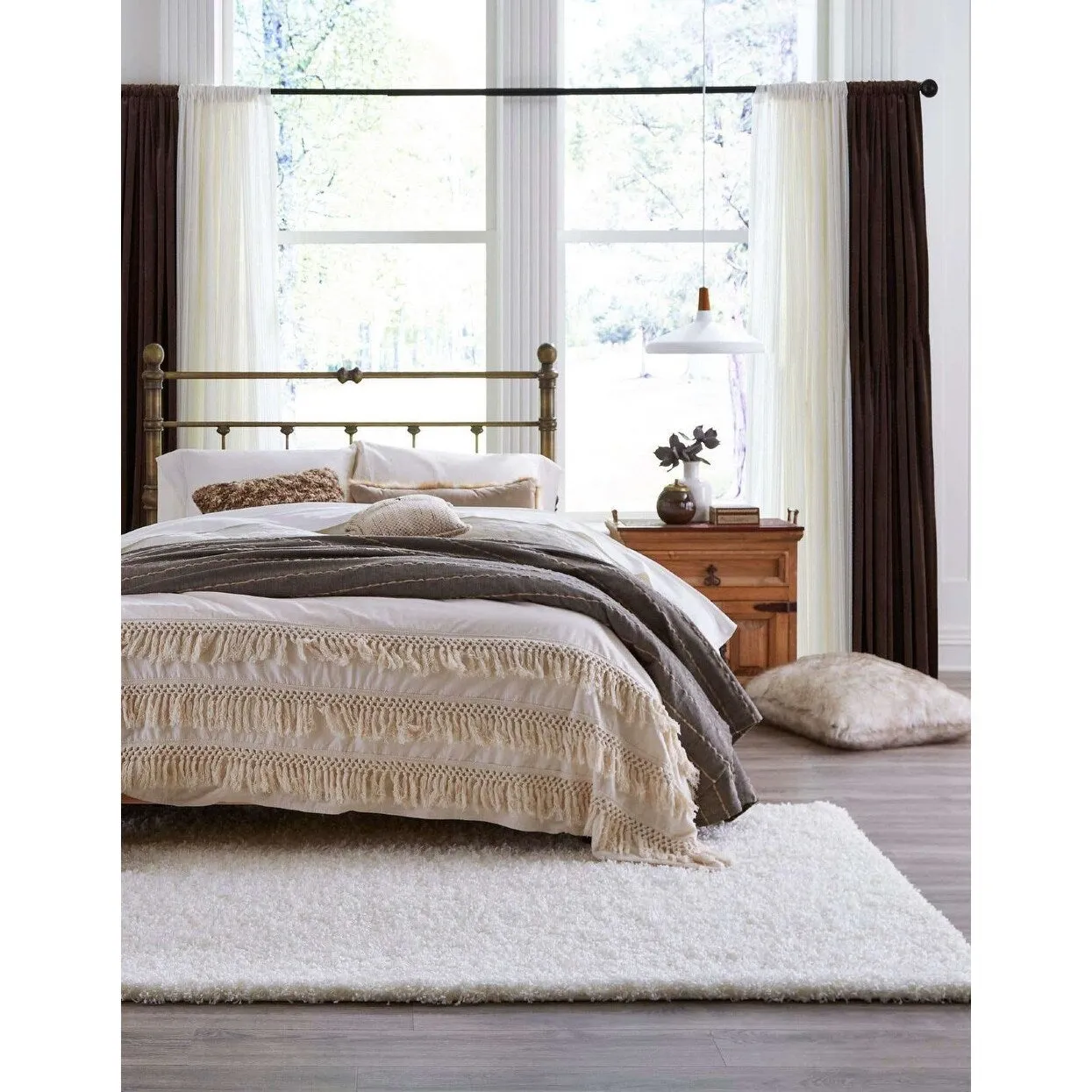 Shag Laurian Collection Area Rug
