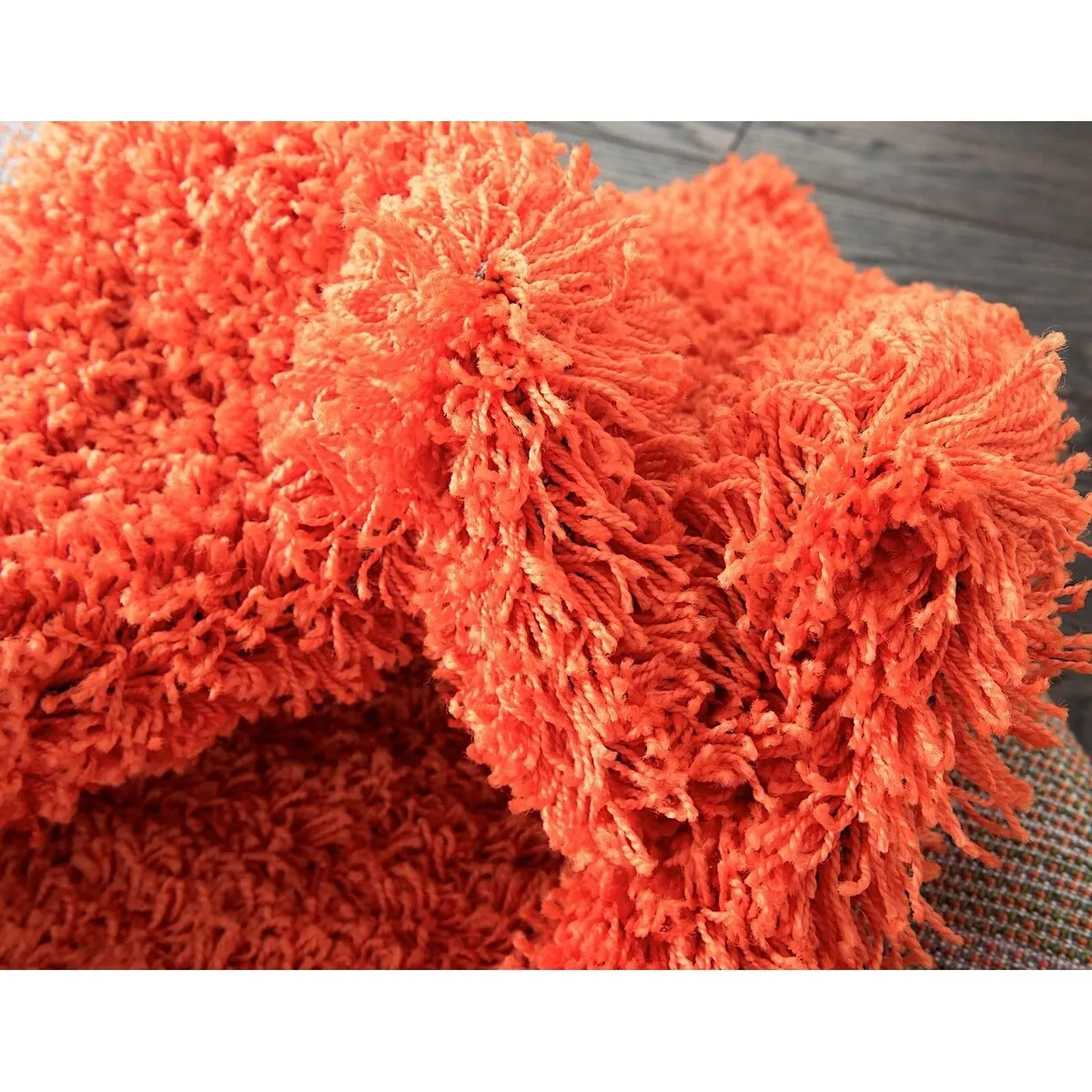 Shag Laurian Collection Area Rug