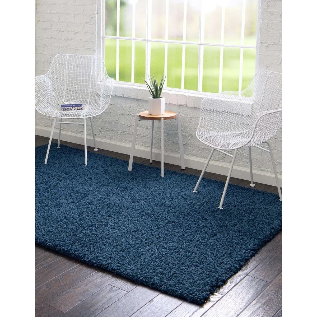 Shag Laurian Collection Area Rug
