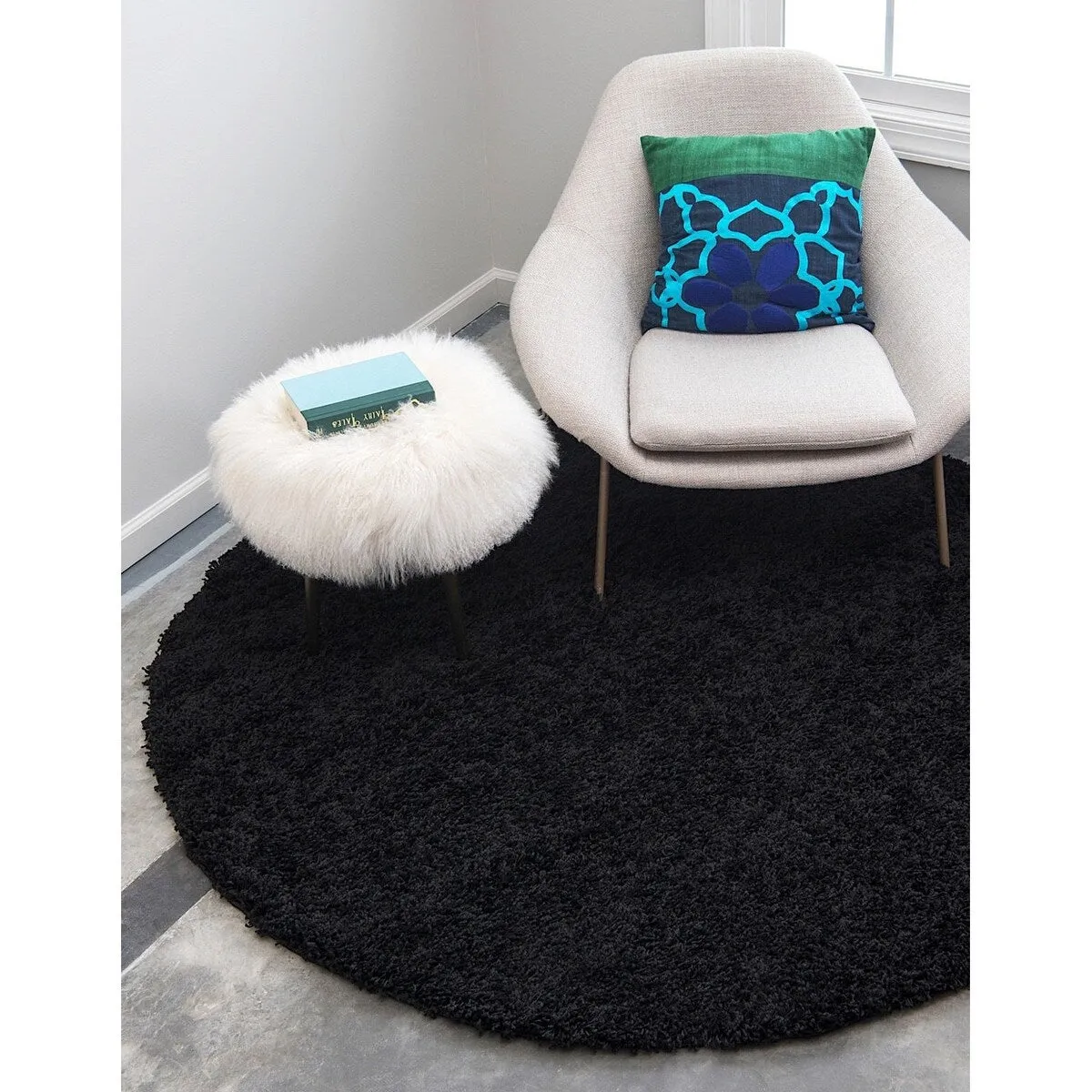 Shag Laurian Collection Area Rug