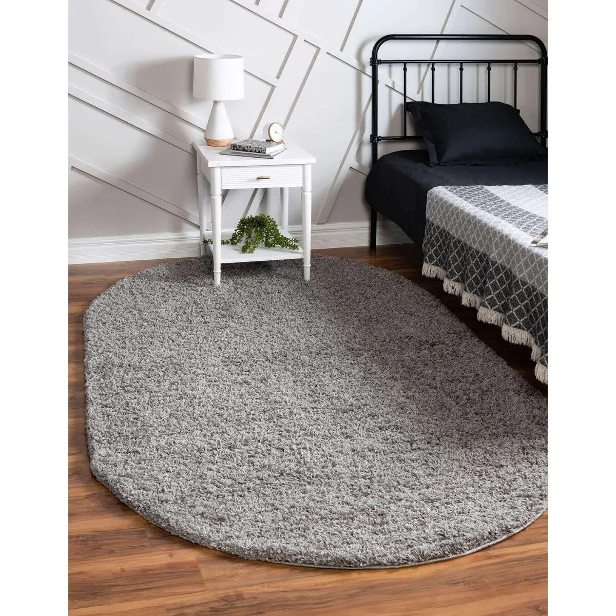 Shag Laurian Collection Area Rug