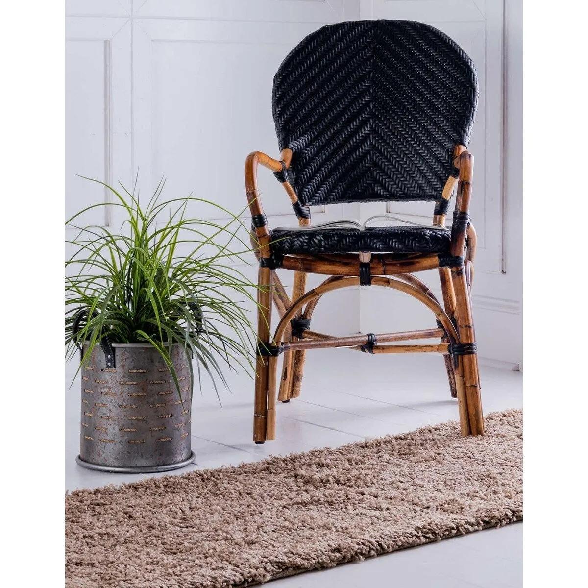 Shag Laurian Collection Area Rug