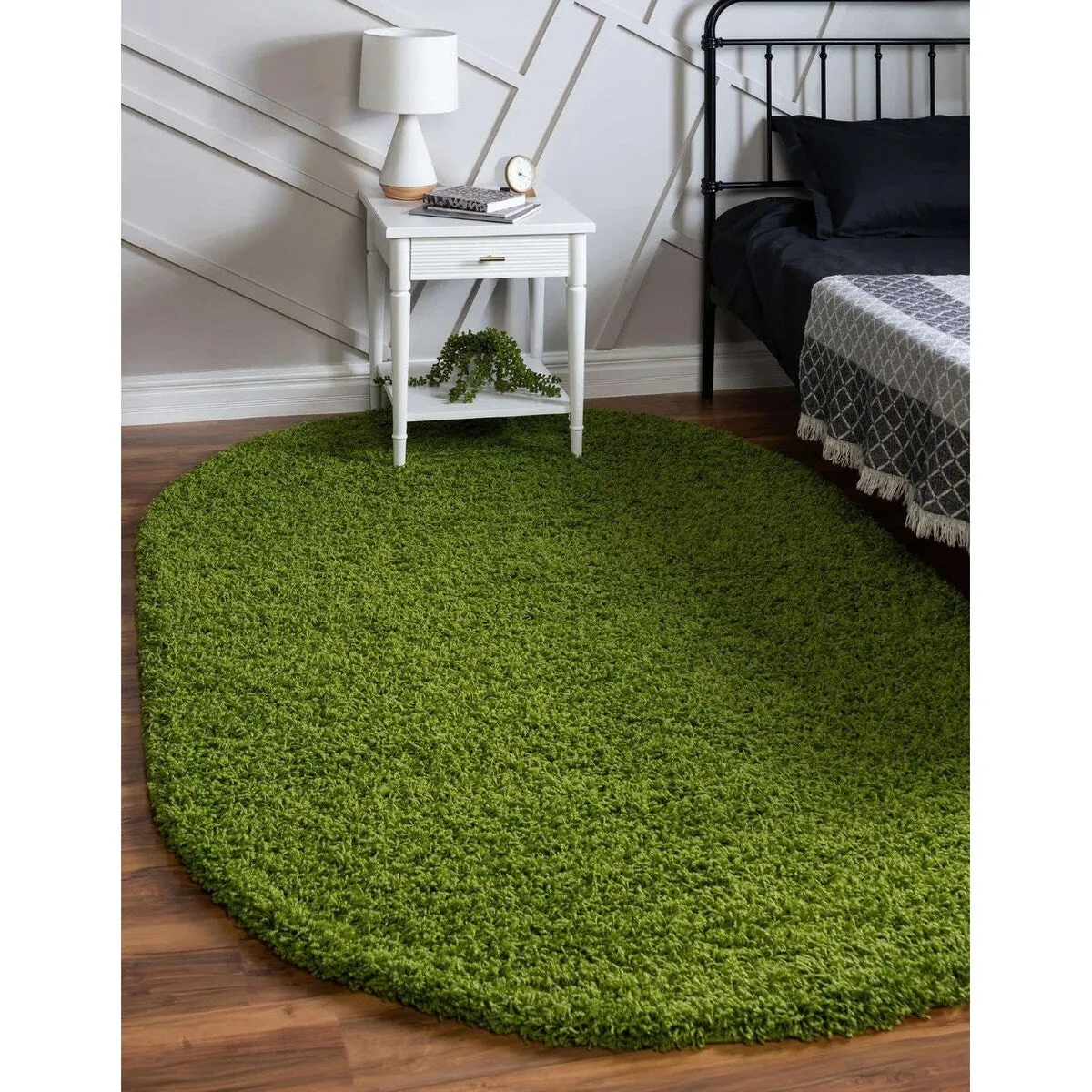 Shag Laurian Collection Area Rug
