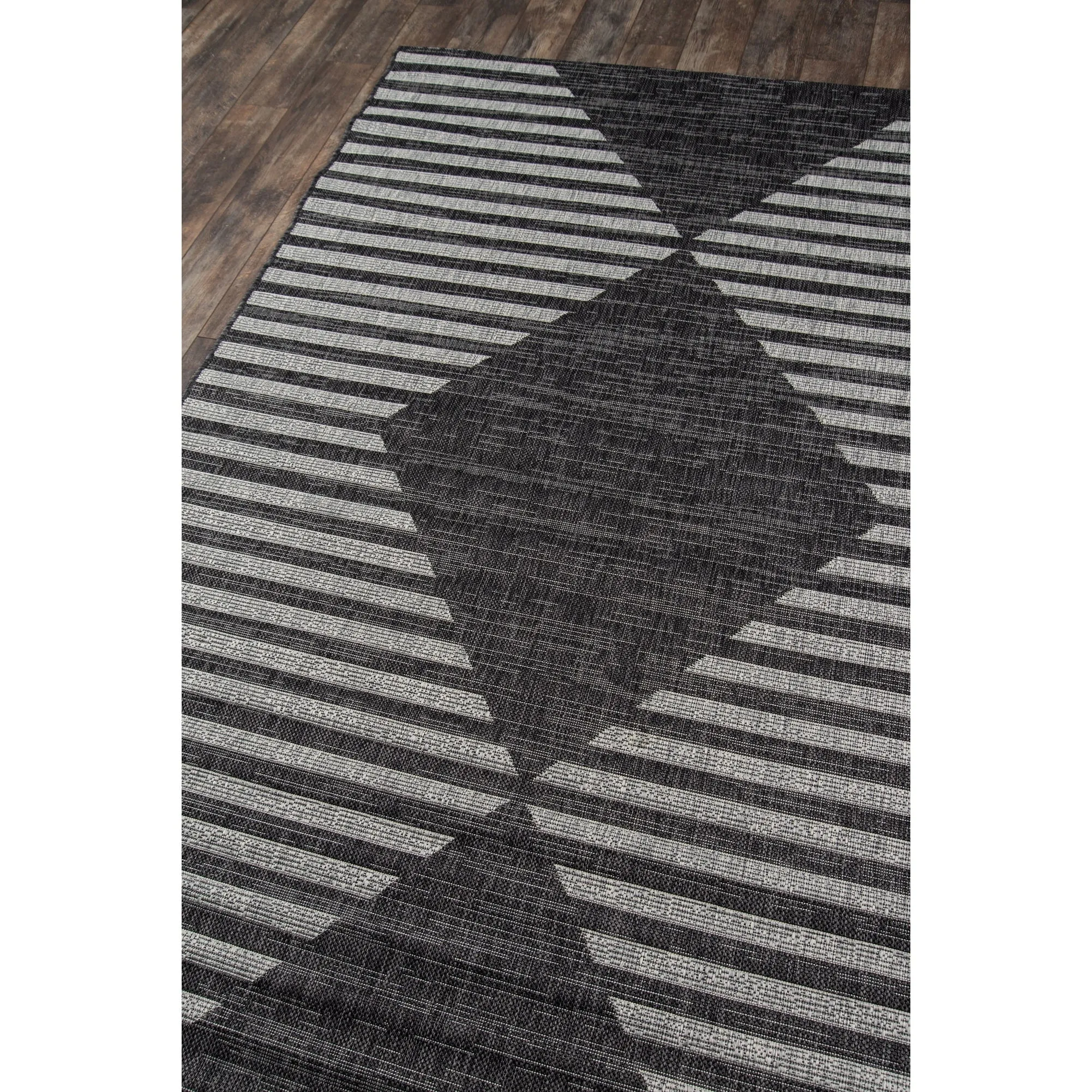 Skyline Decor Charcoal Villa Rugs in Rectangle Shape - Big