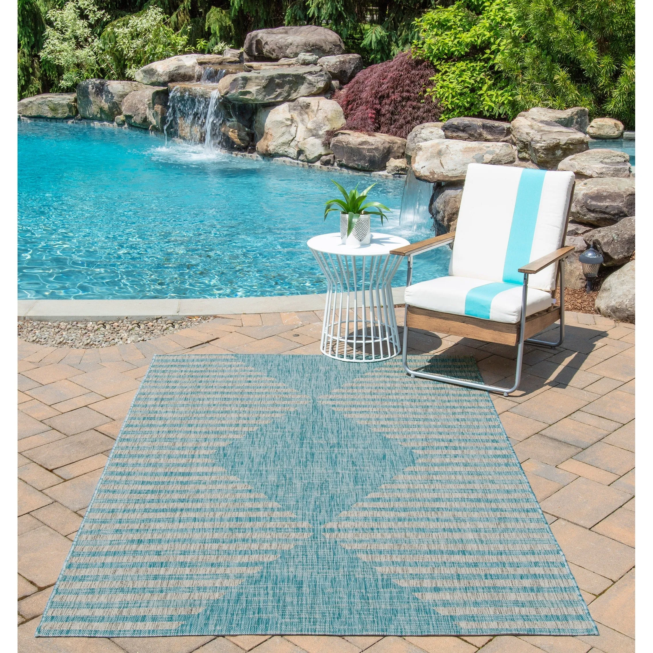 Skyline Decor Charcoal Villa Rugs in Rectangle Shape - Big