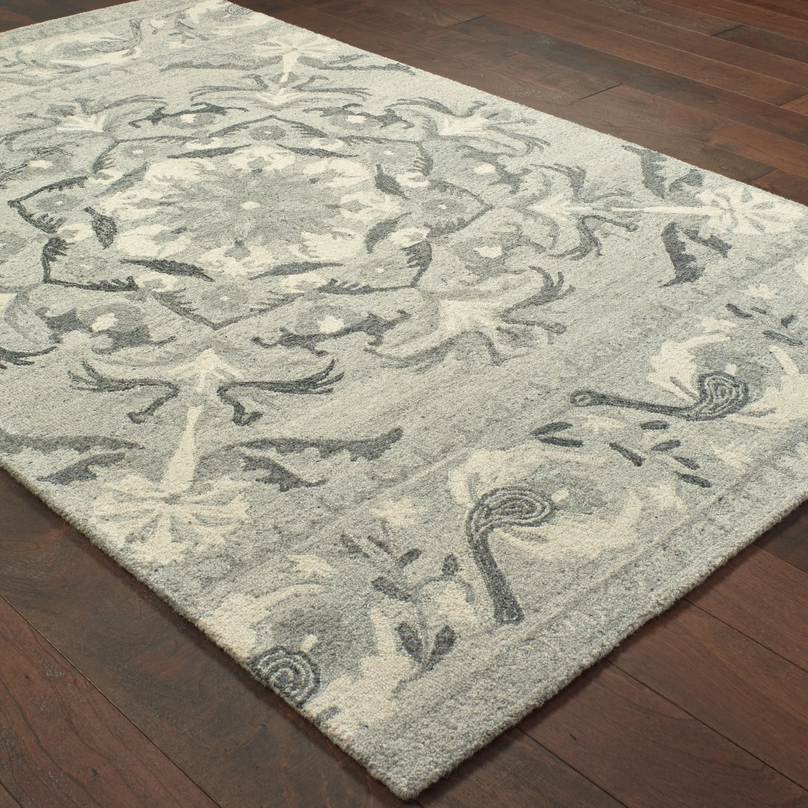 Style Haven Celena Undyed Wool Hand-crafted Floret Medallion Area Rug