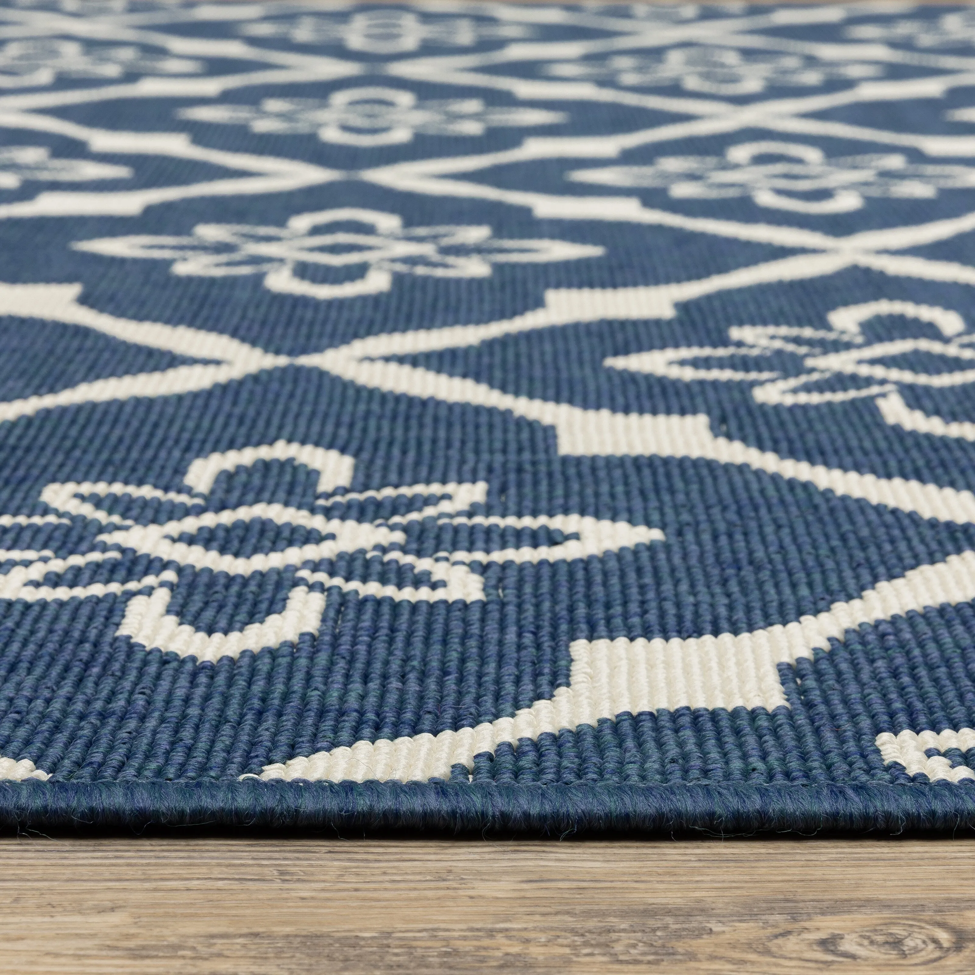 Style Haven Martinique Floral Lattice Indoor Outdoor Navy/Off-White Area Rug