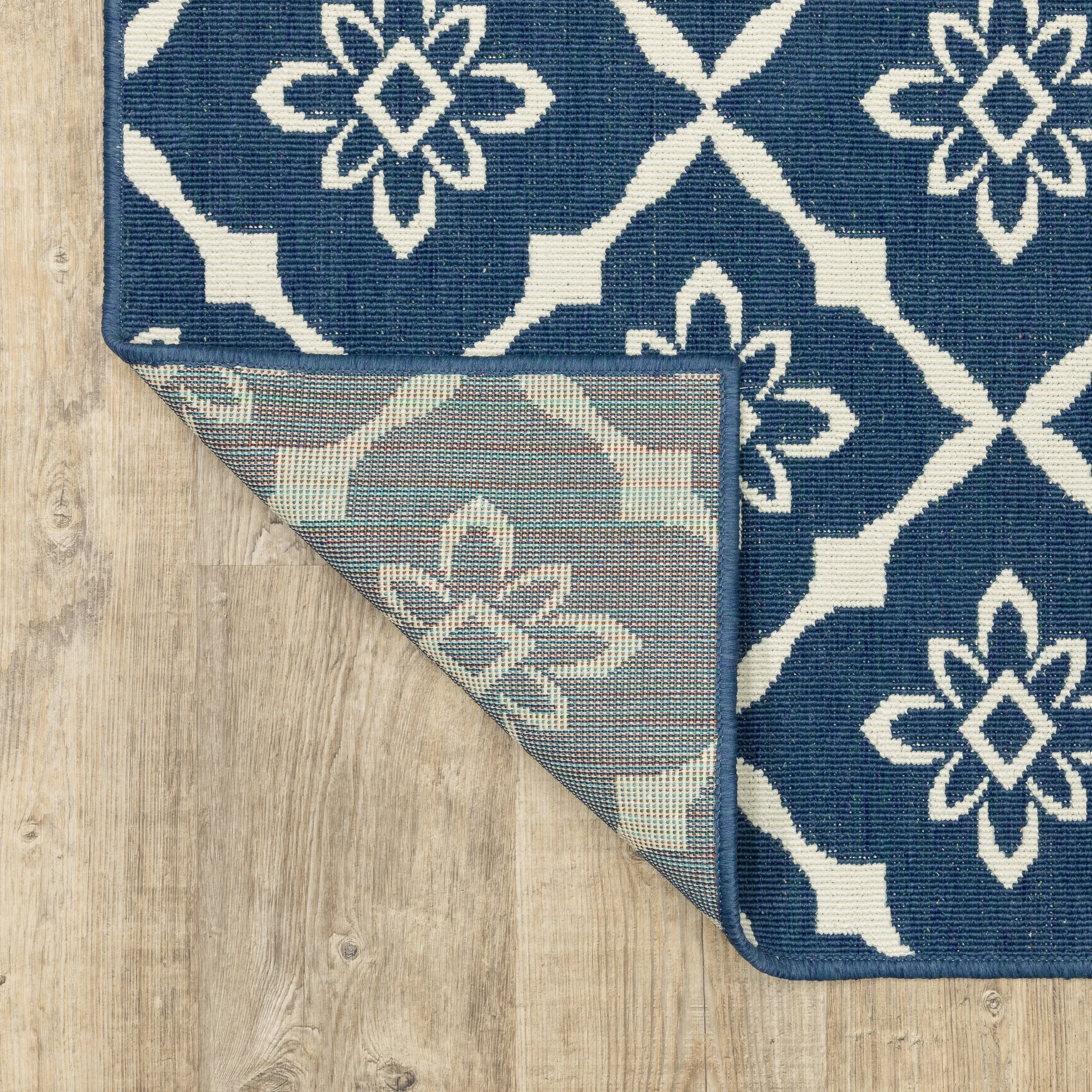 Style Haven Martinique Floral Lattice Indoor Outdoor Navy/Off-White Area Rug
