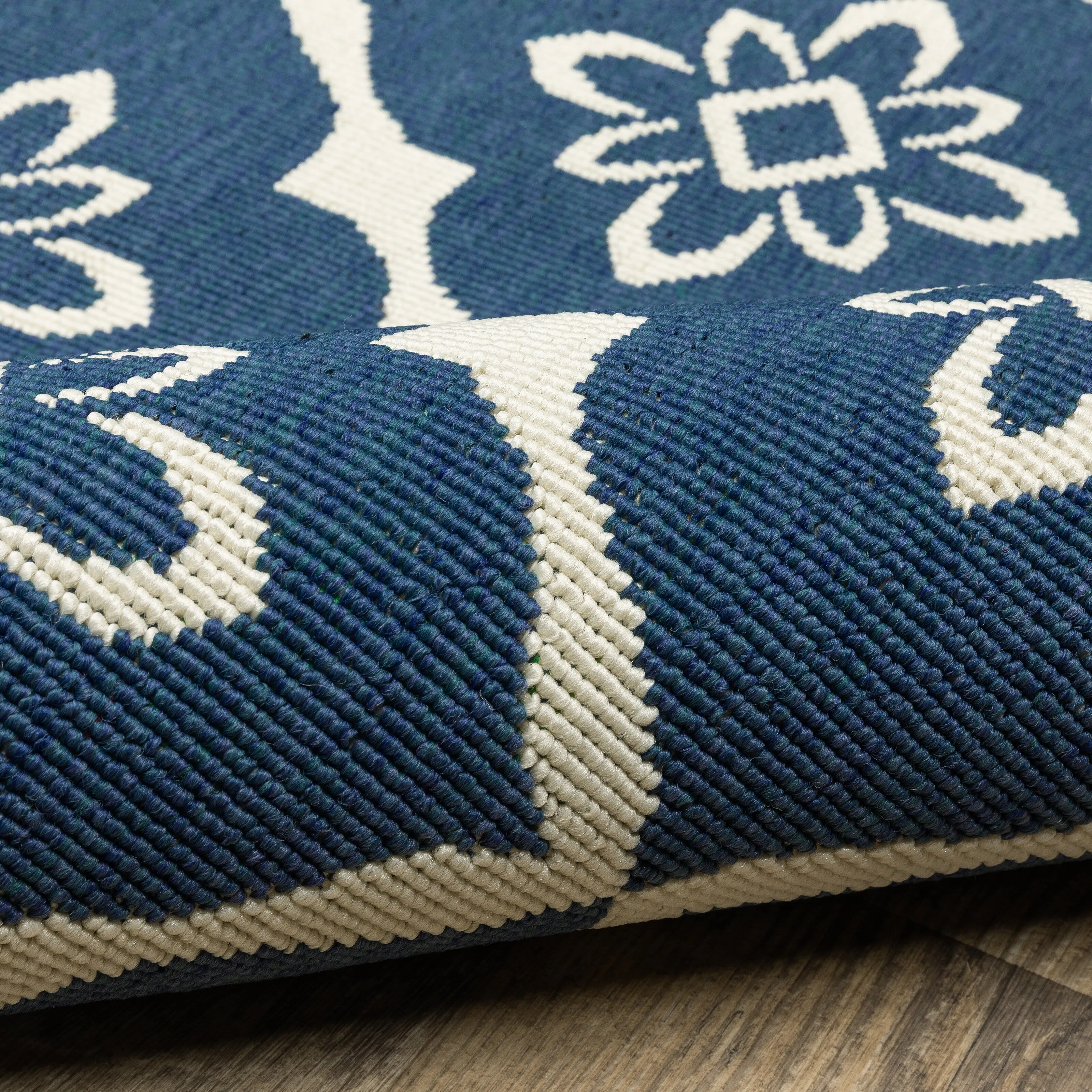Style Haven Martinique Floral Lattice Indoor Outdoor Navy/Off-White Area Rug