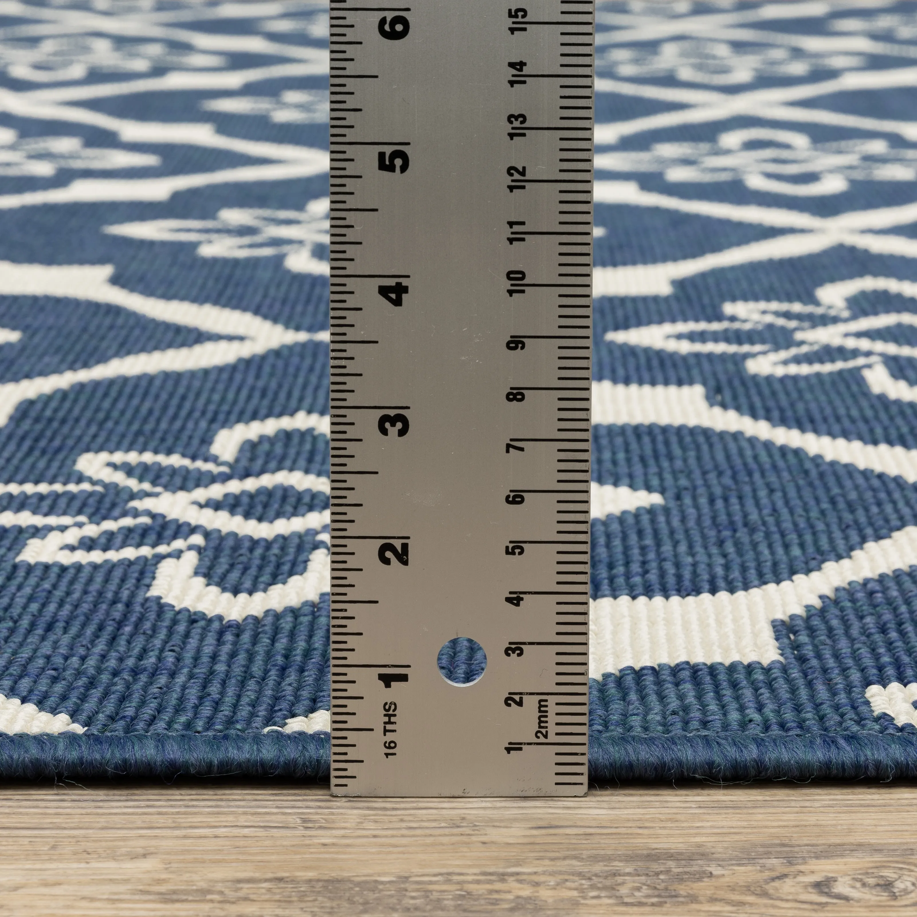 Style Haven Martinique Floral Lattice Indoor Outdoor Navy/Off-White Area Rug