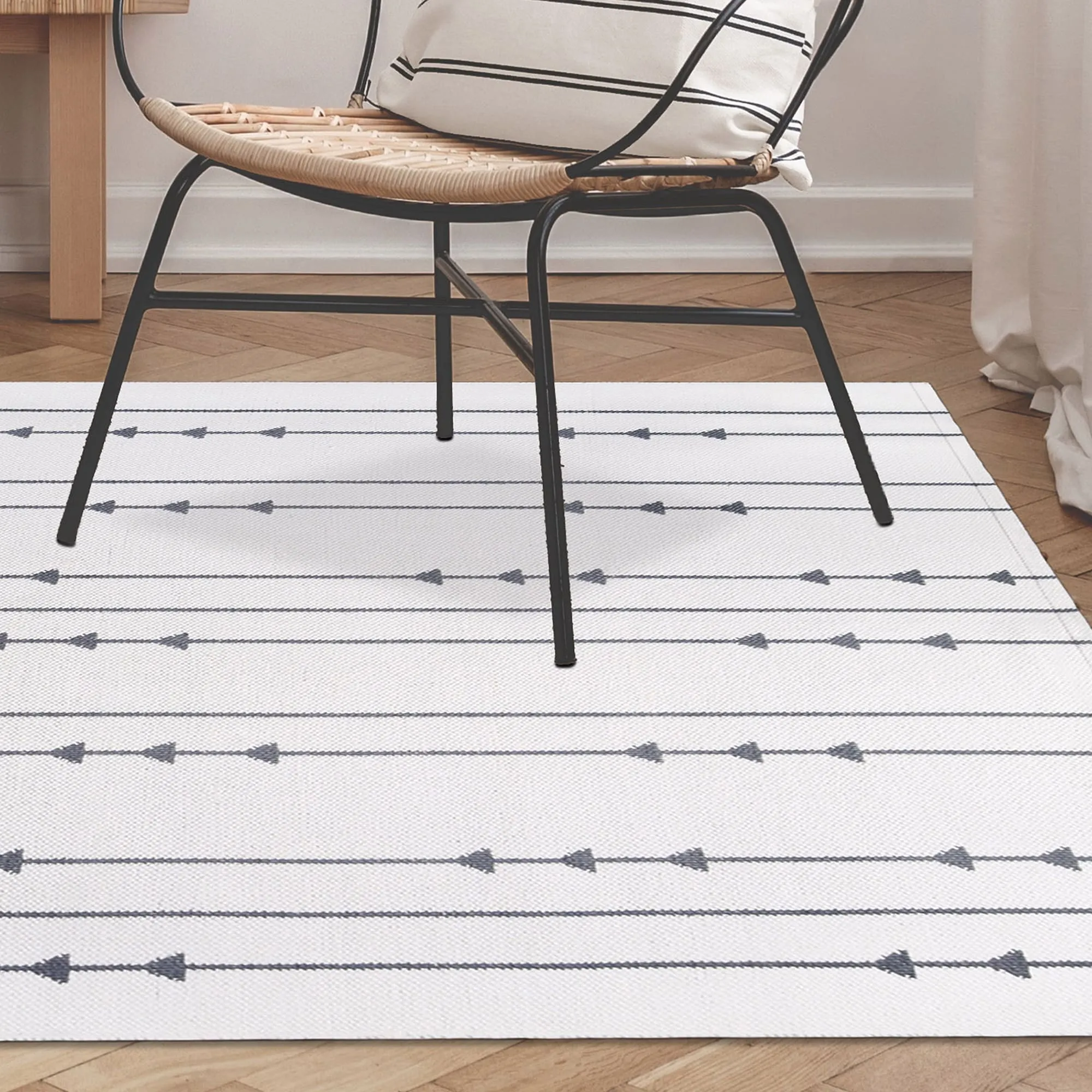 Superior Minimalist Bohemian Arrow Indoor Outdoor Area Rug