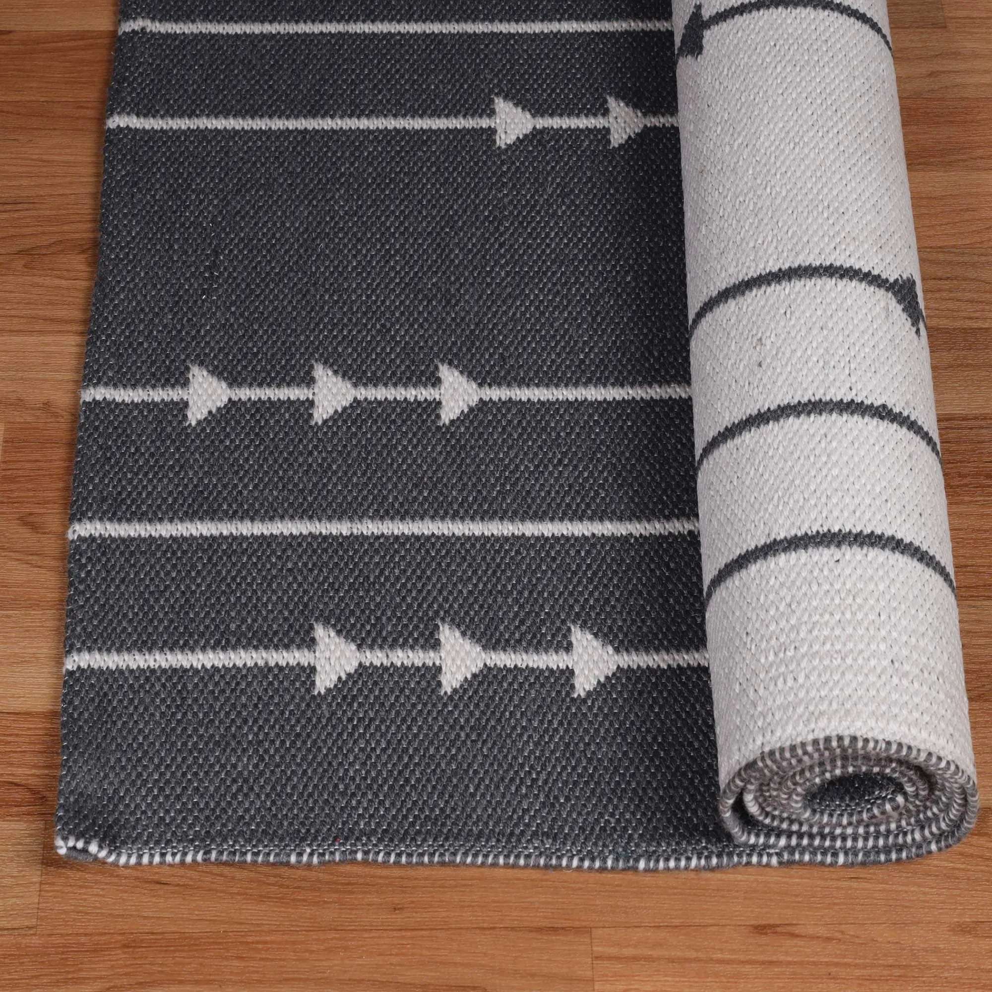 Superior Minimalist Bohemian Arrow Indoor Outdoor Area Rug