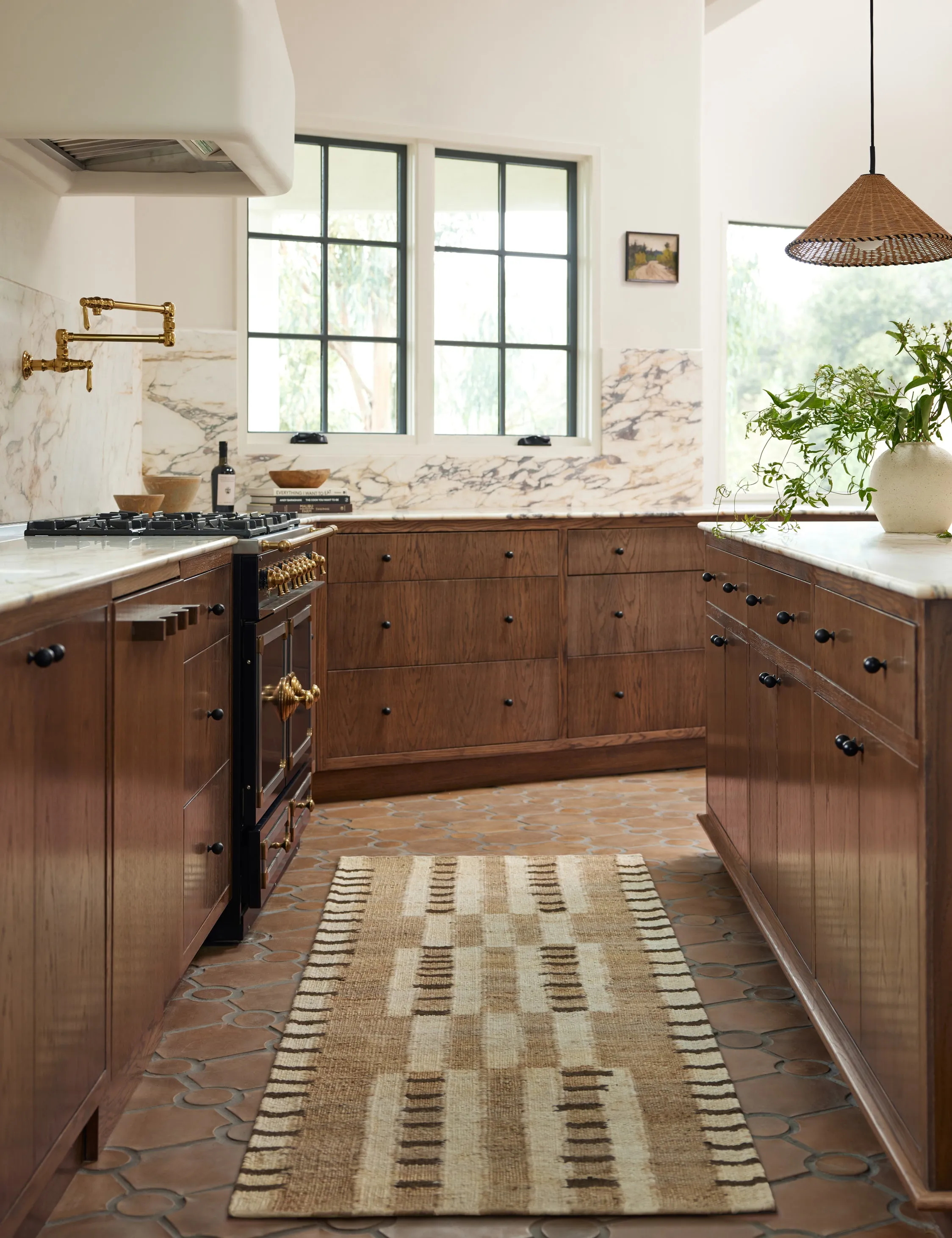 Tempo Flatweave Jute Rug by lan Byrd