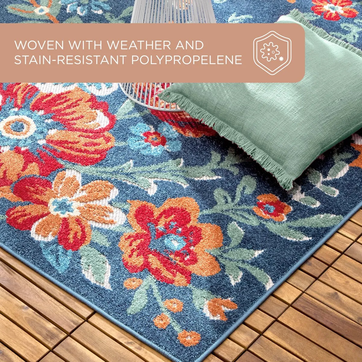 TOWN & COUNTRY EVERYDAY Hibiscus Bloom Modern Floral Indoor Outdoor Area Rug. UV Fade Resistant. High-Low Pile