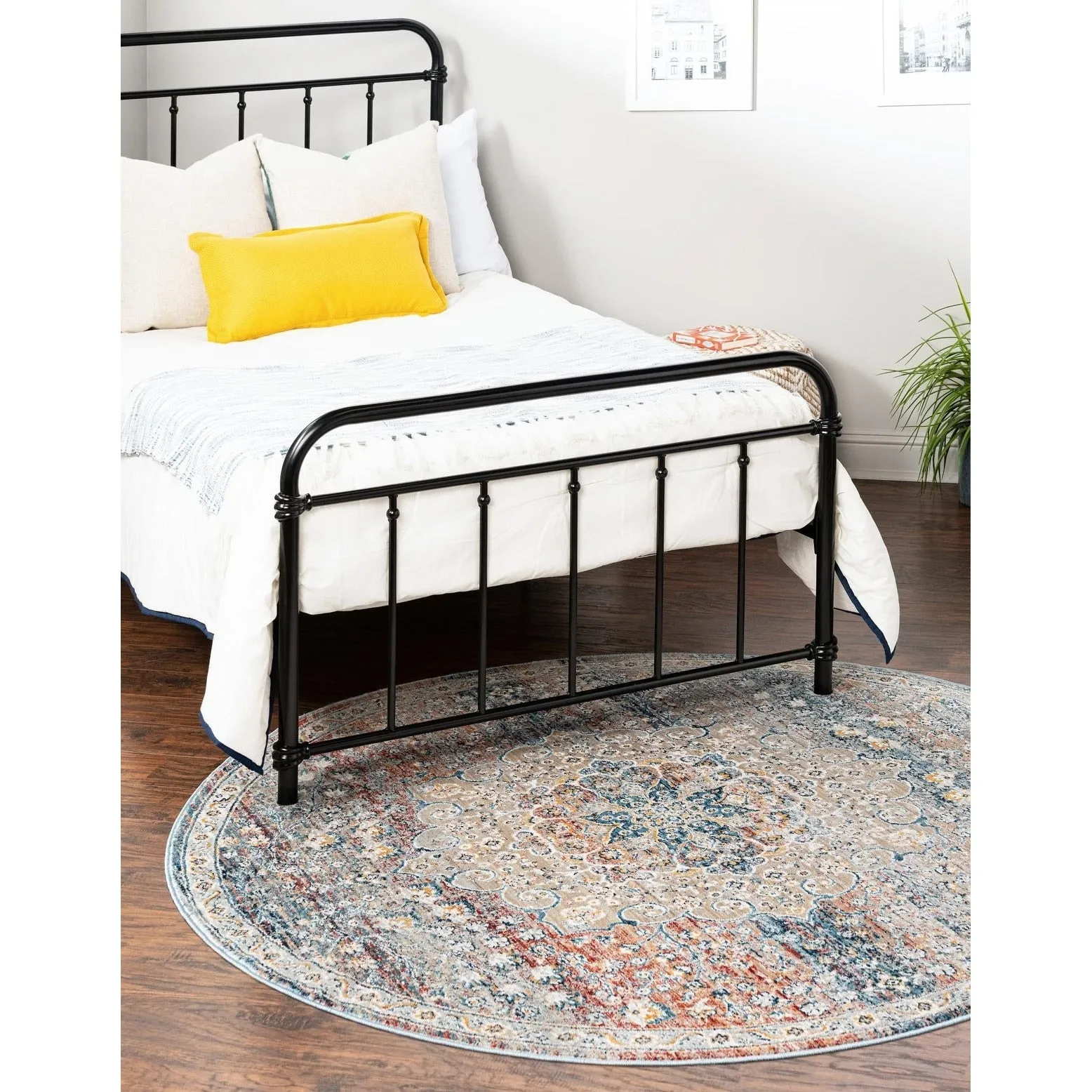 Traditional Haifa Collection Area Rug