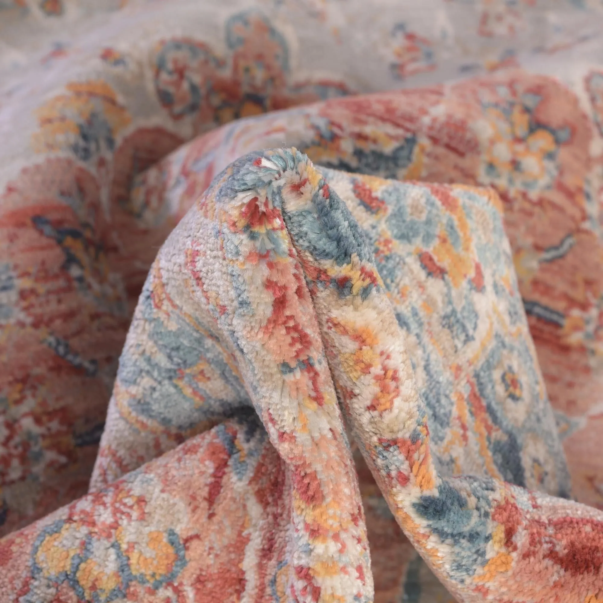 Traditional Haifa Collection Area Rug