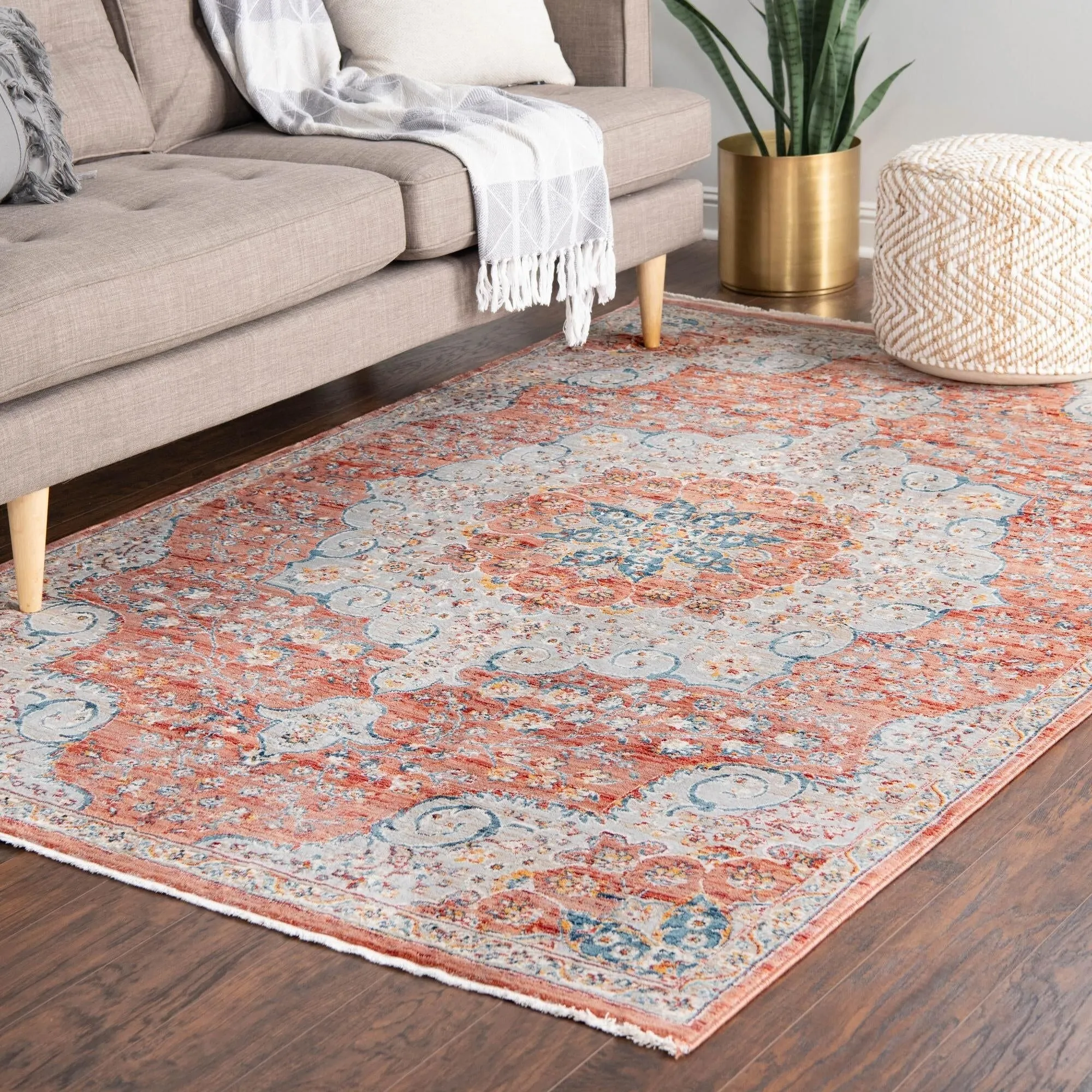 Traditional Haifa Collection Area Rug