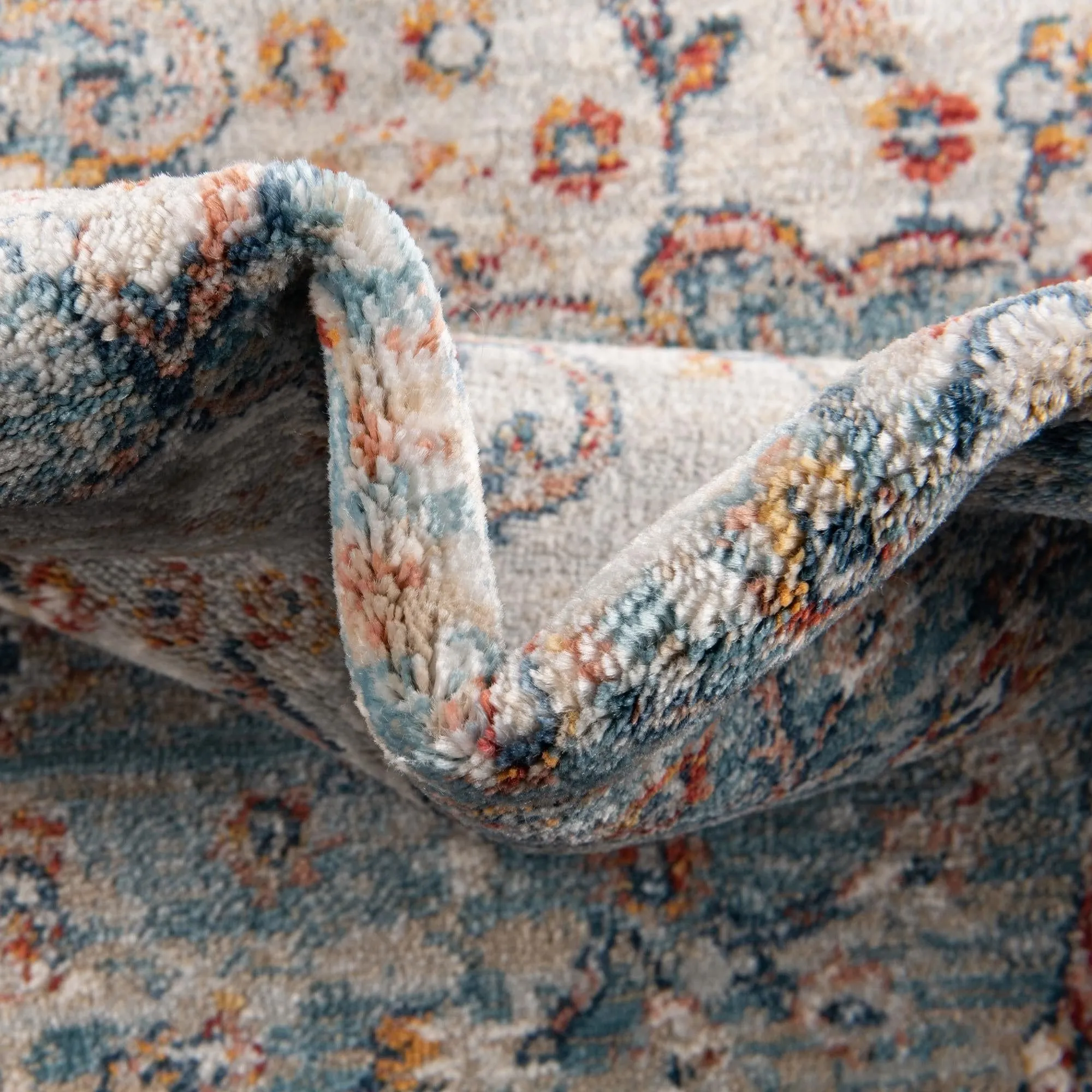 Traditional Haifa Collection Area Rug