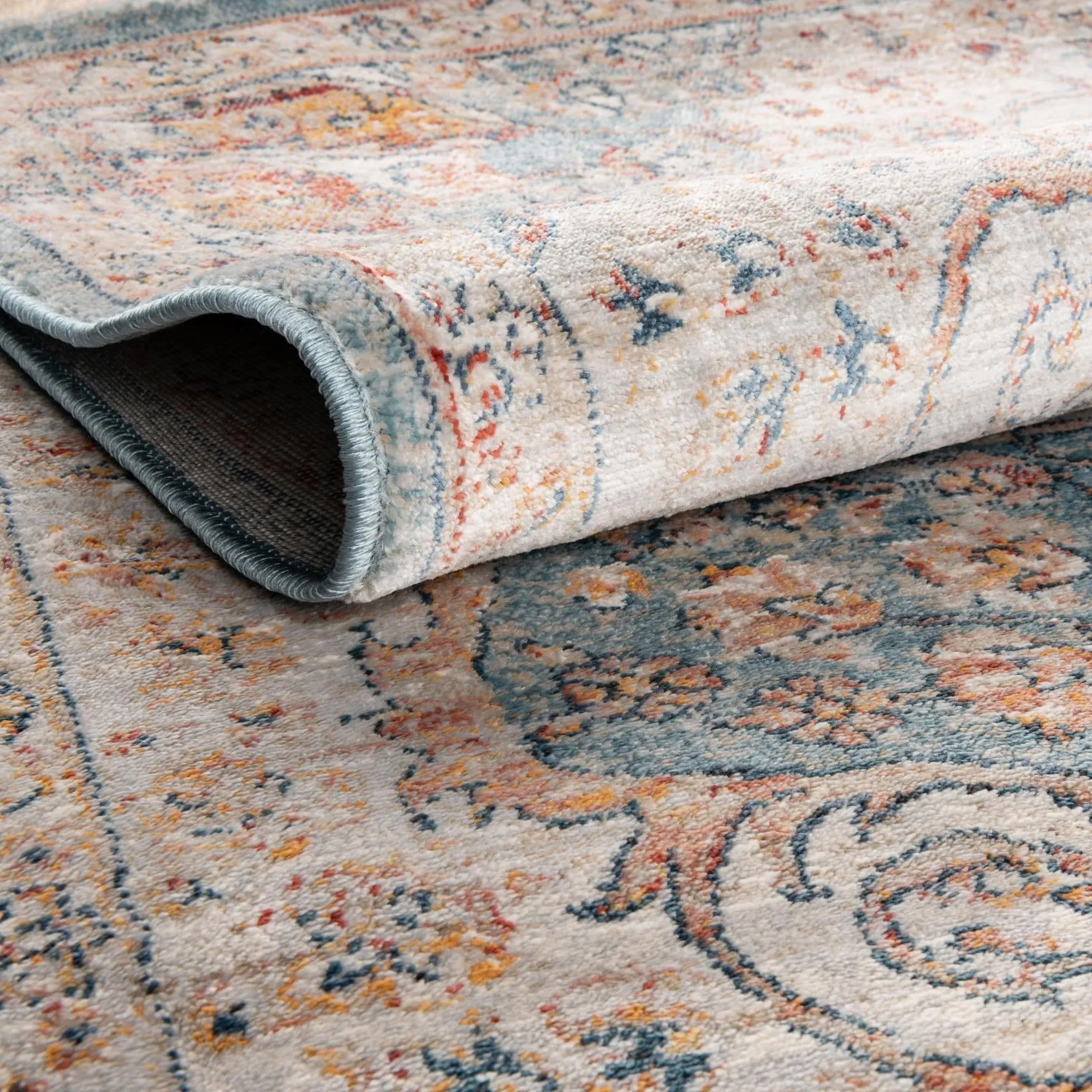 Traditional Haifa Collection Area Rug