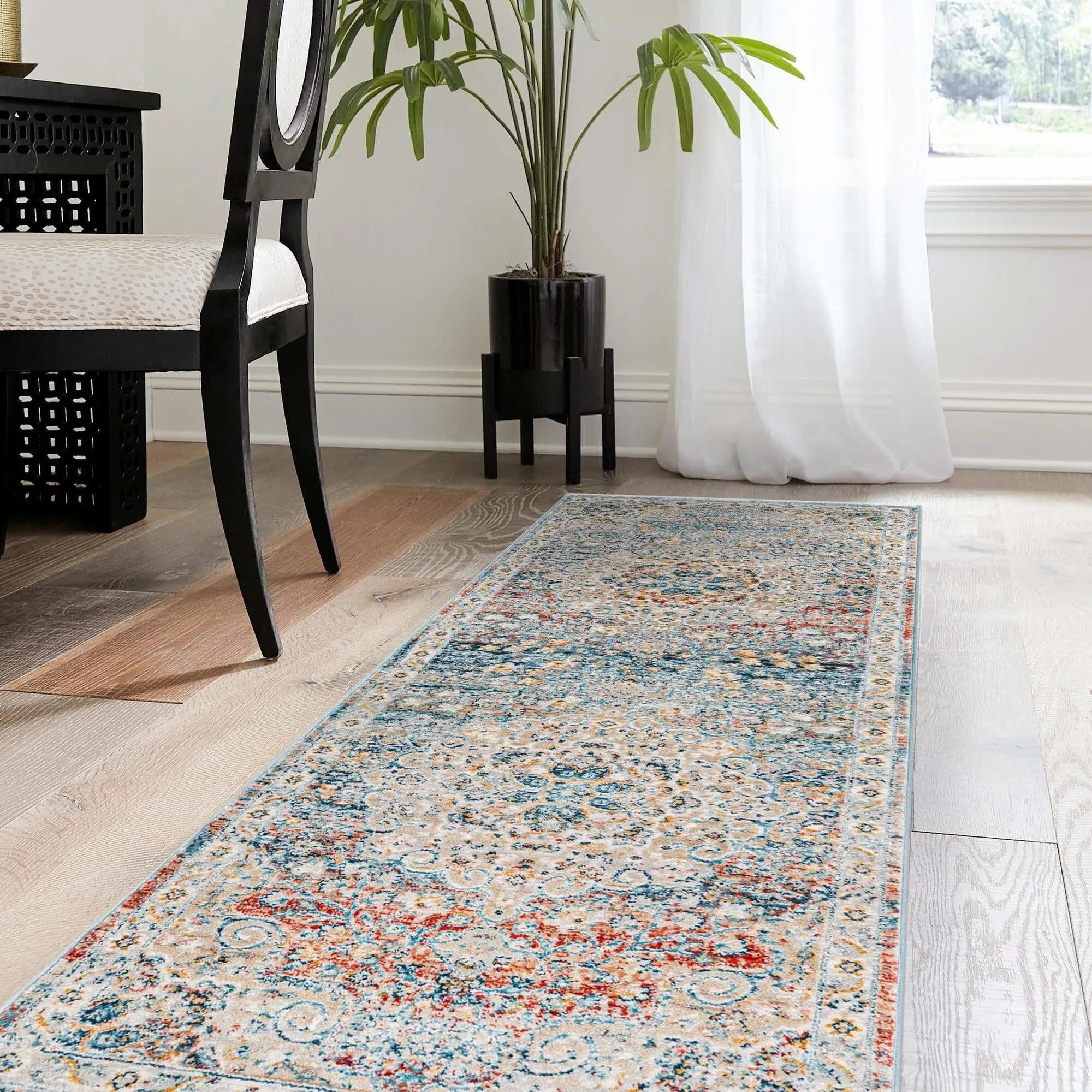 Traditional Haifa Collection Area Rug