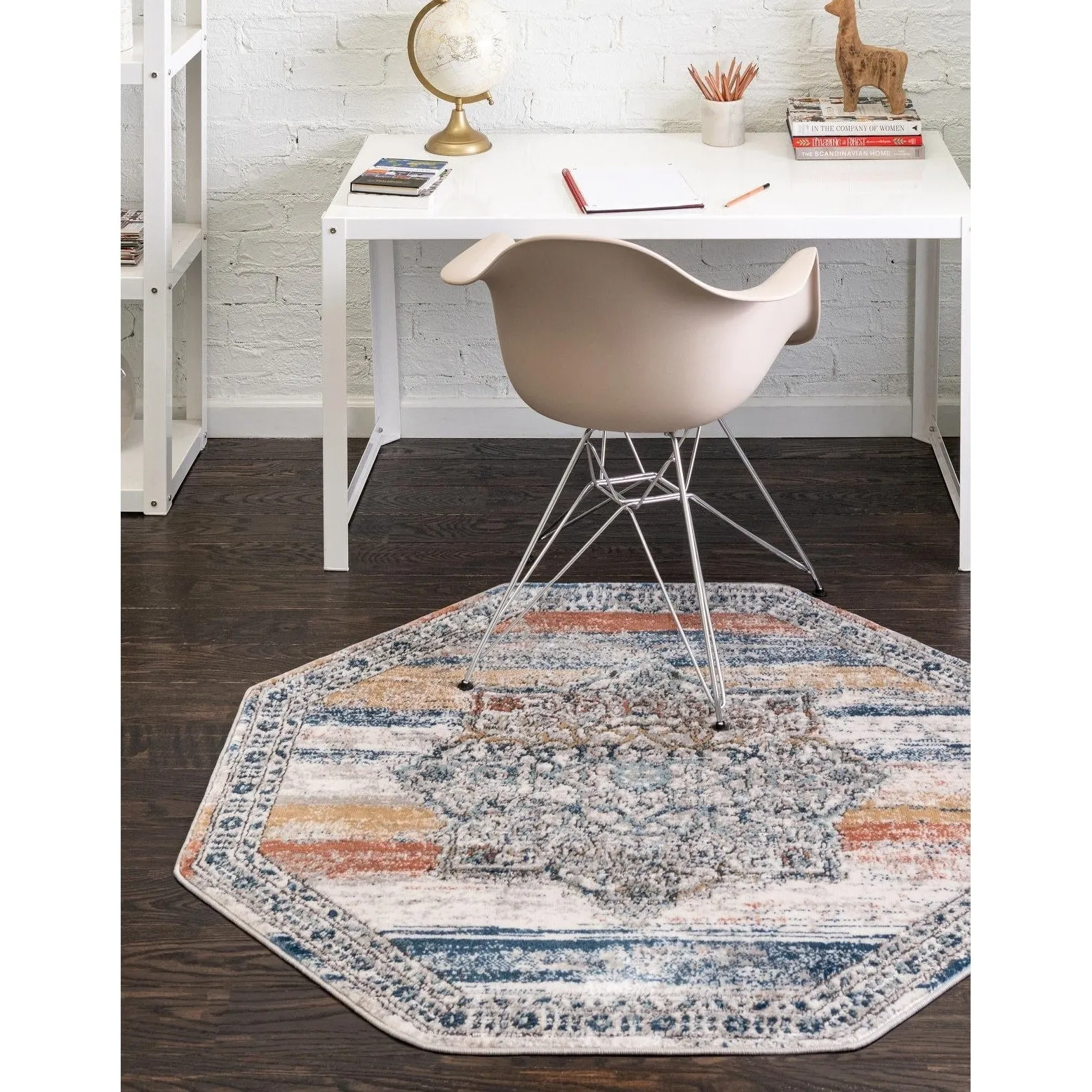 Traditional Jeopok Collection Area Rug