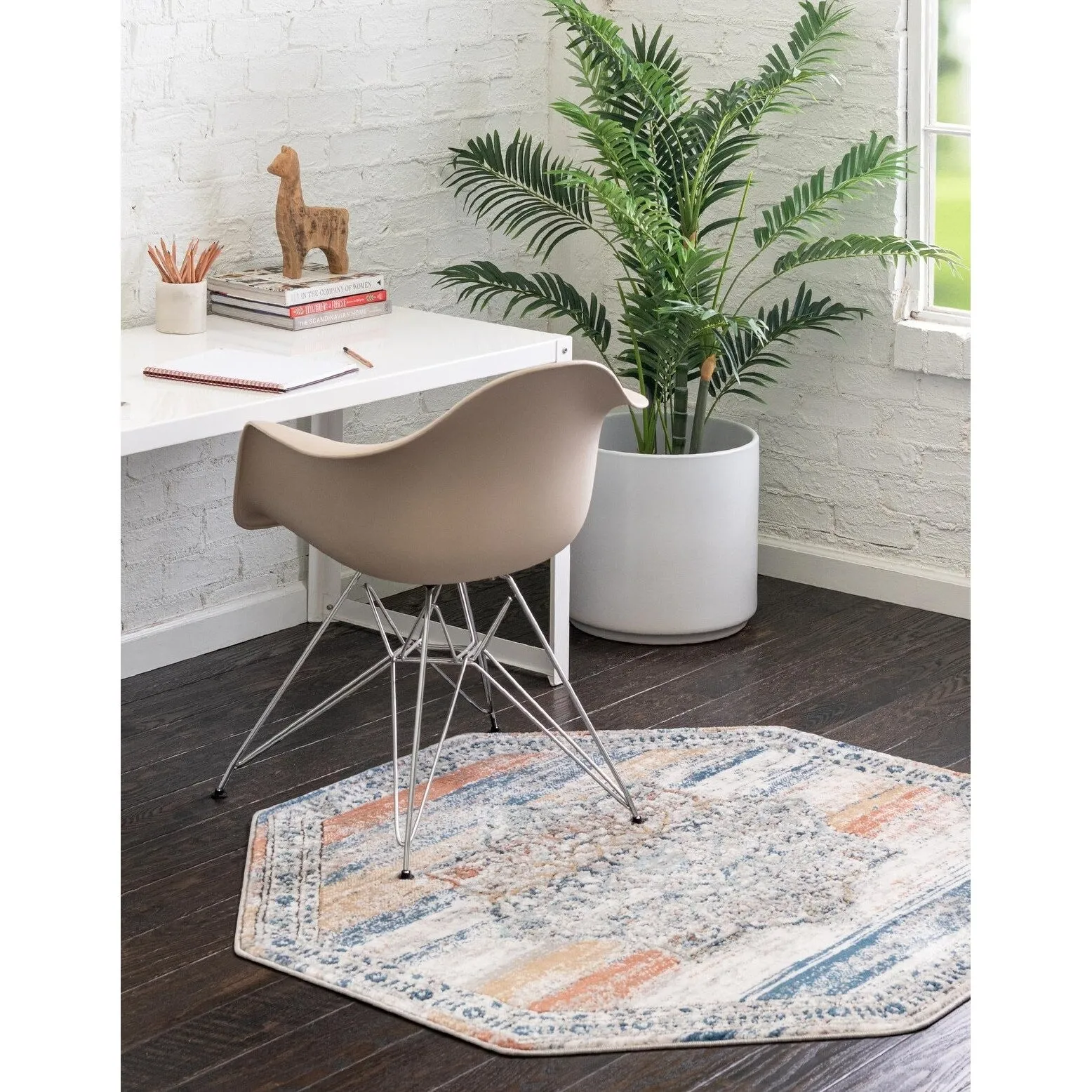 Traditional Jeopok Collection Area Rug