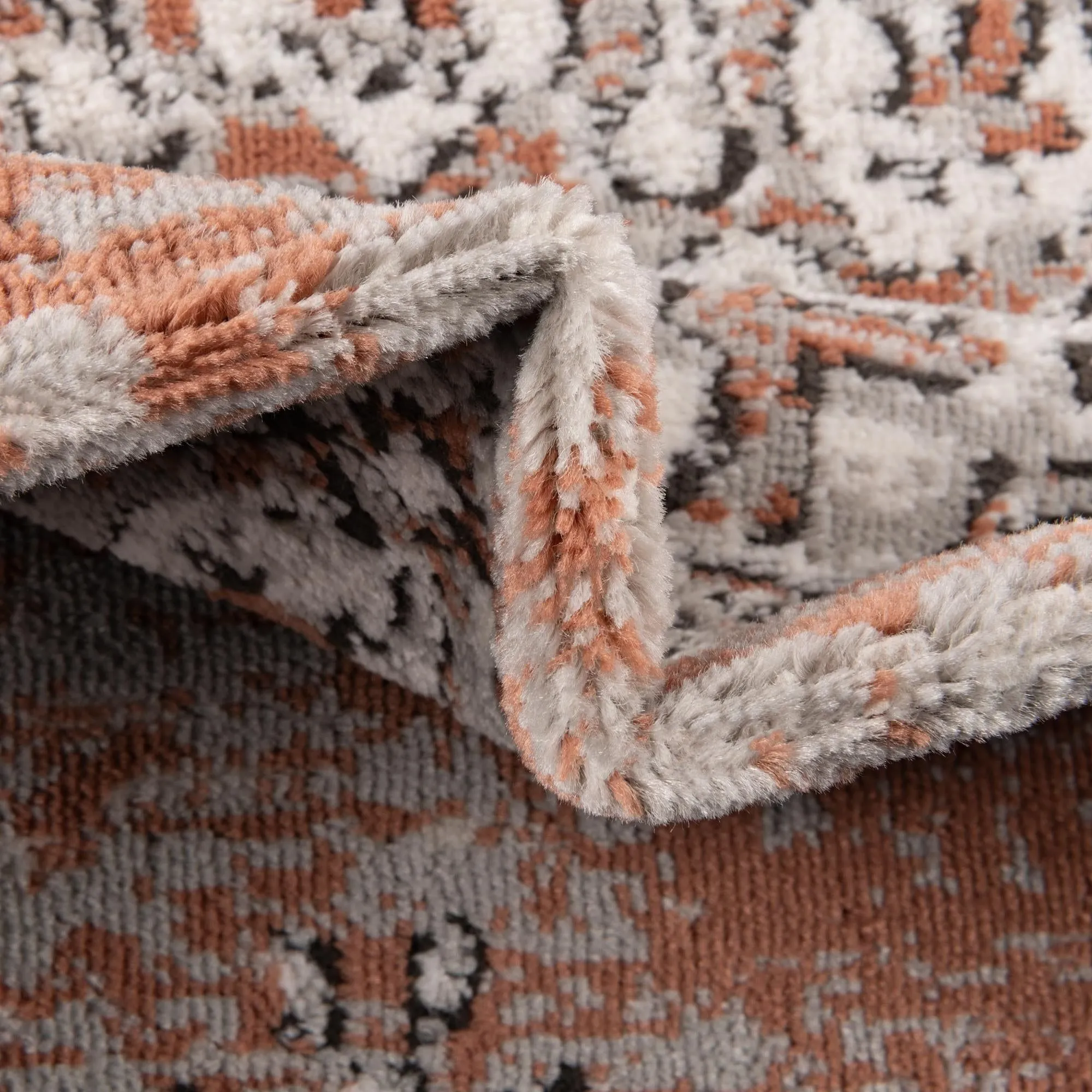 Traditional Jeopok Collection Area Rug