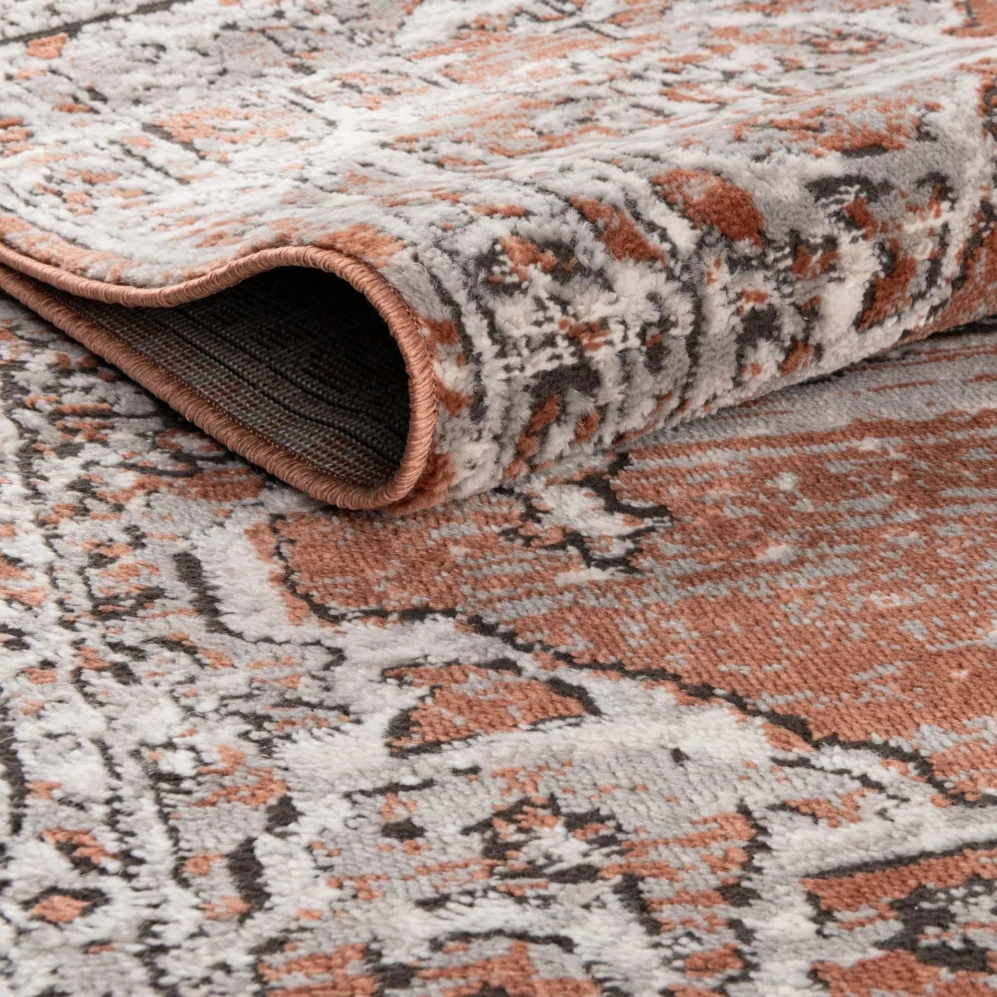 Traditional Jeopok Collection Area Rug