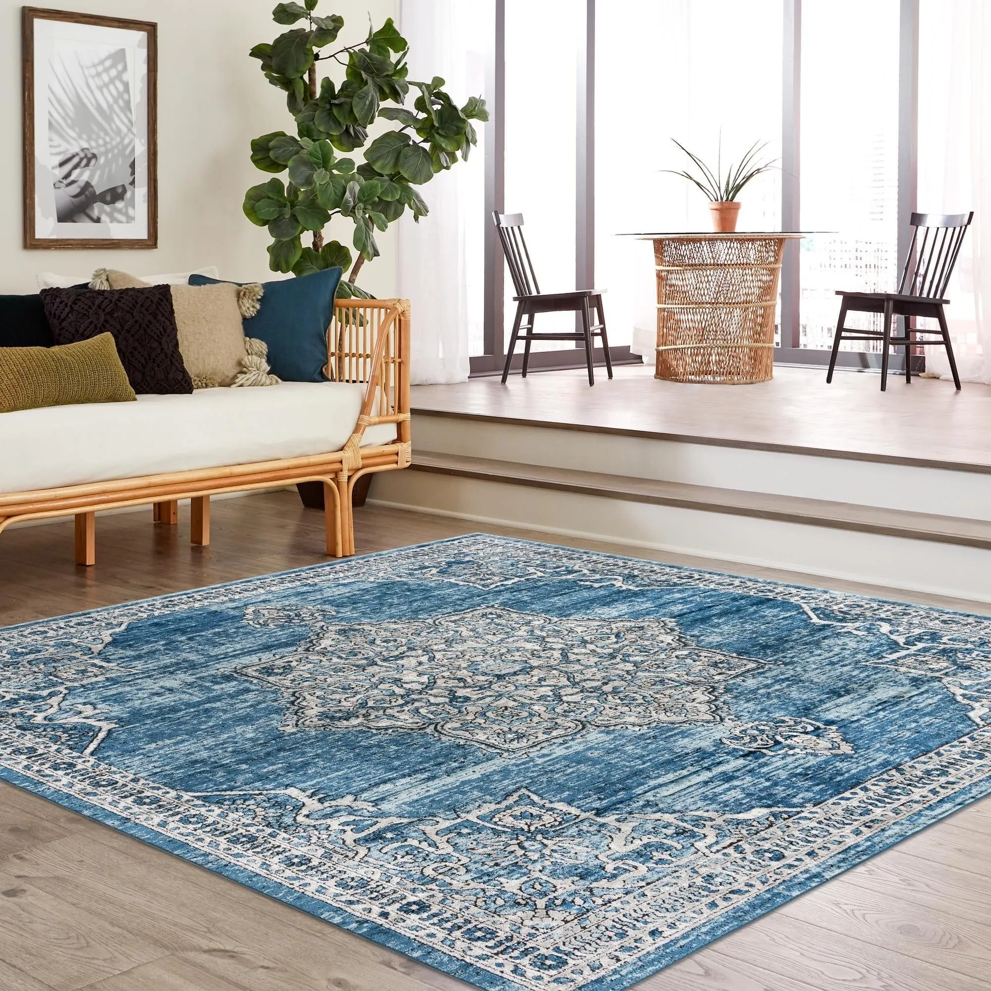 Traditional Jeopok Collection Area Rug