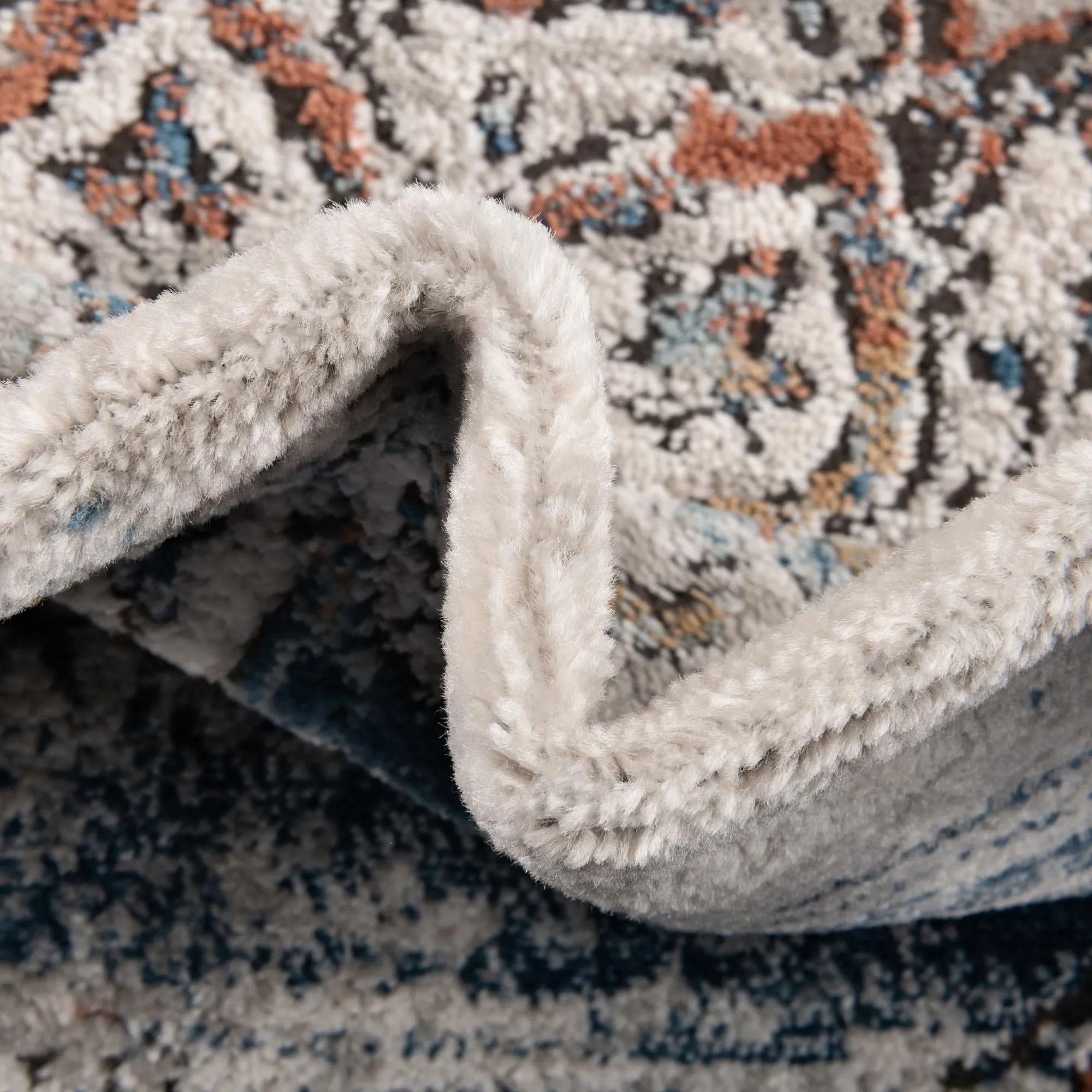 Traditional Jeopok Collection Area Rug