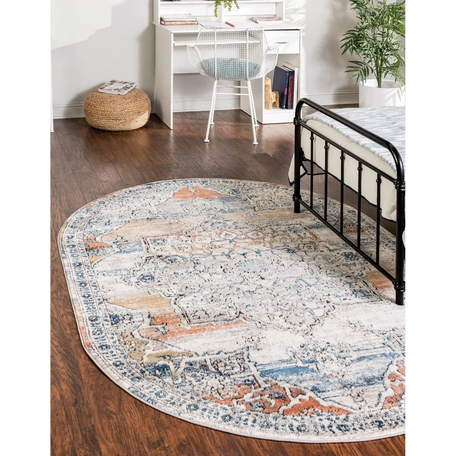 Traditional Jeopok Collection Area Rug