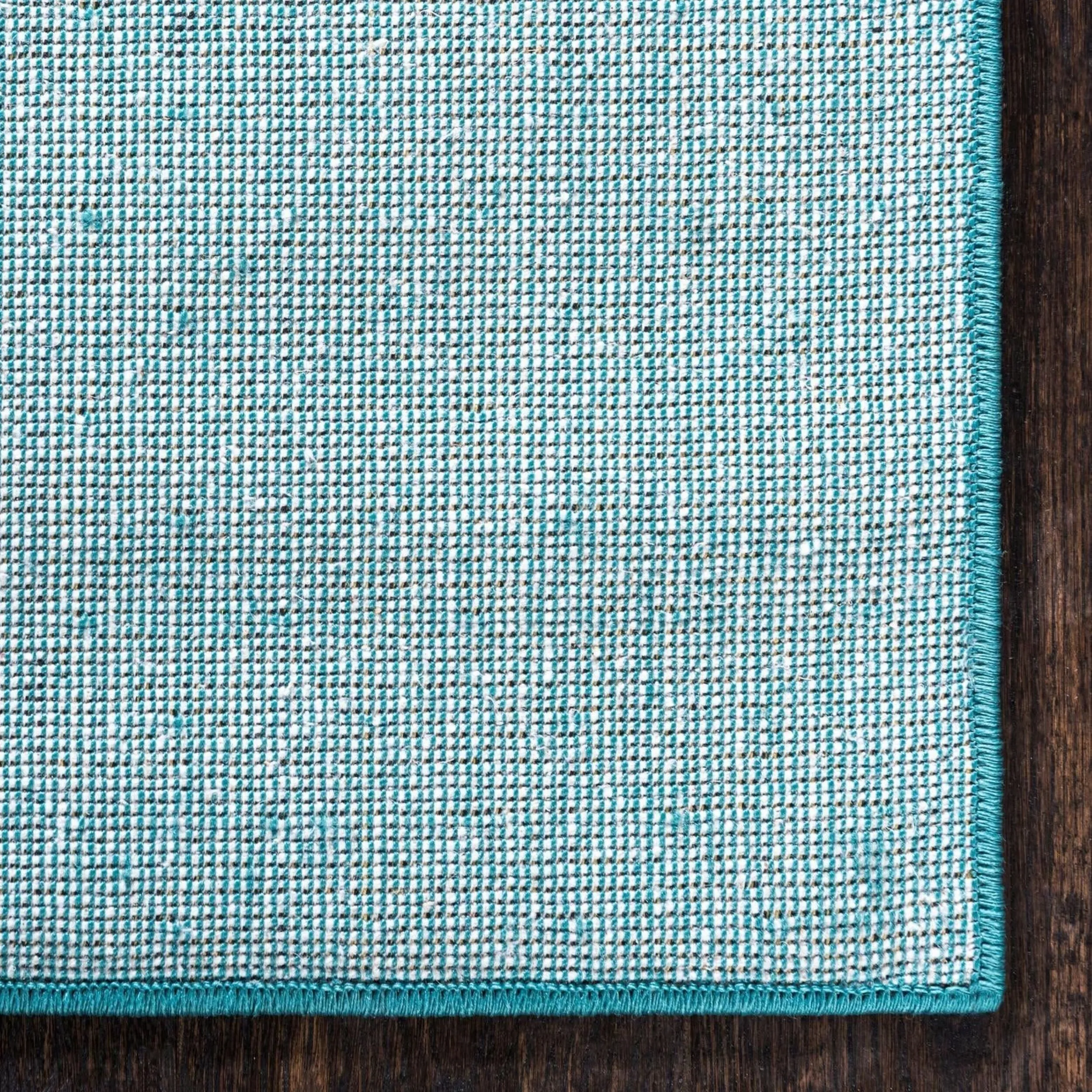 Traditional Yhogarc Collection Area Rug