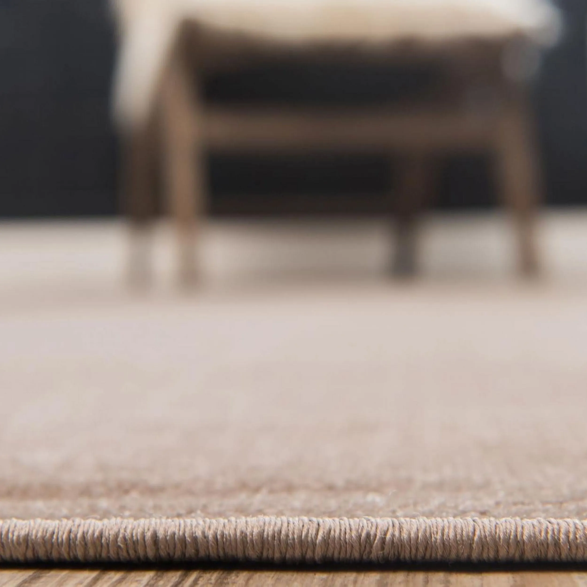 Traditional Yhogarc Collection Area Rug