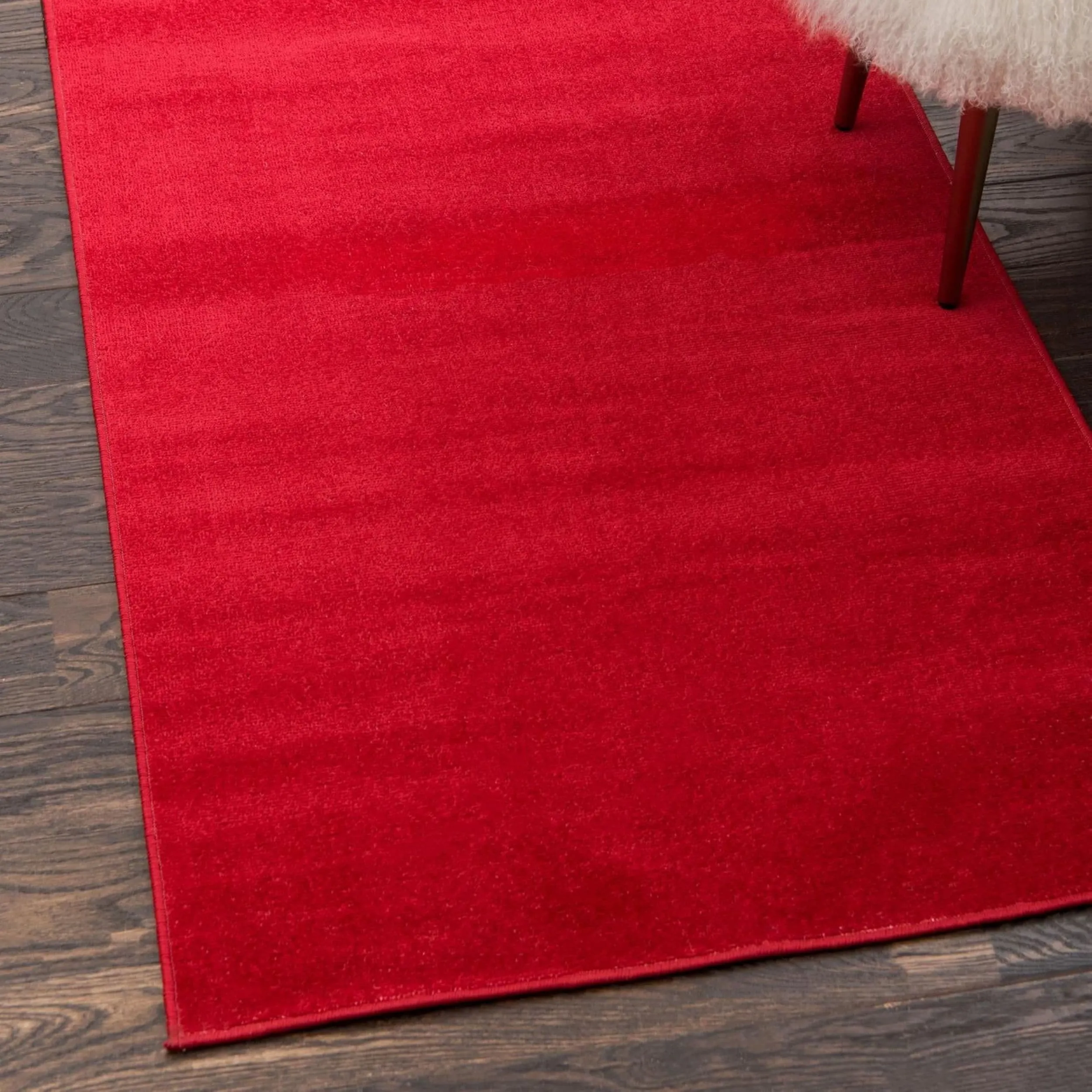 Traditional Yhogarc Collection Area Rug
