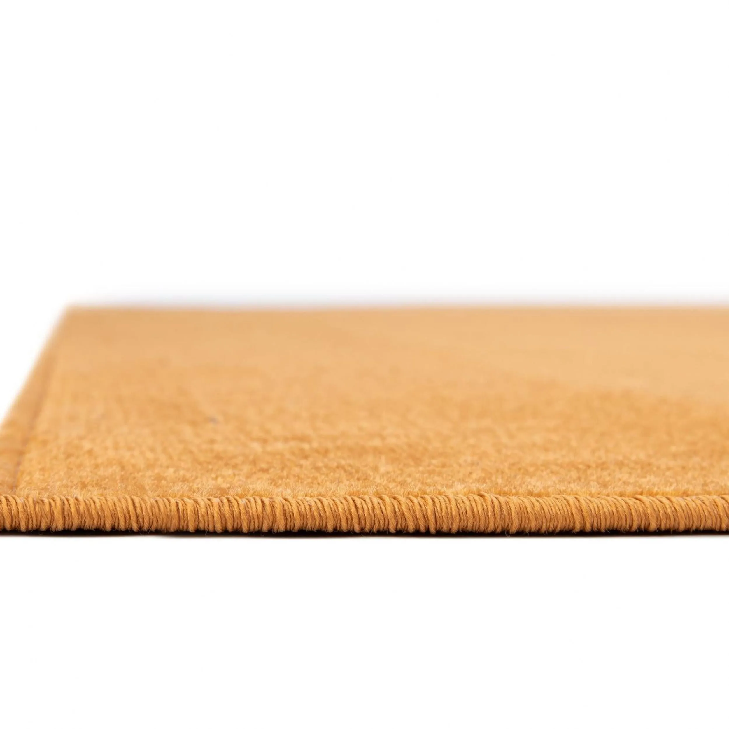 Traditional Yhogarc Collection Area Rug
