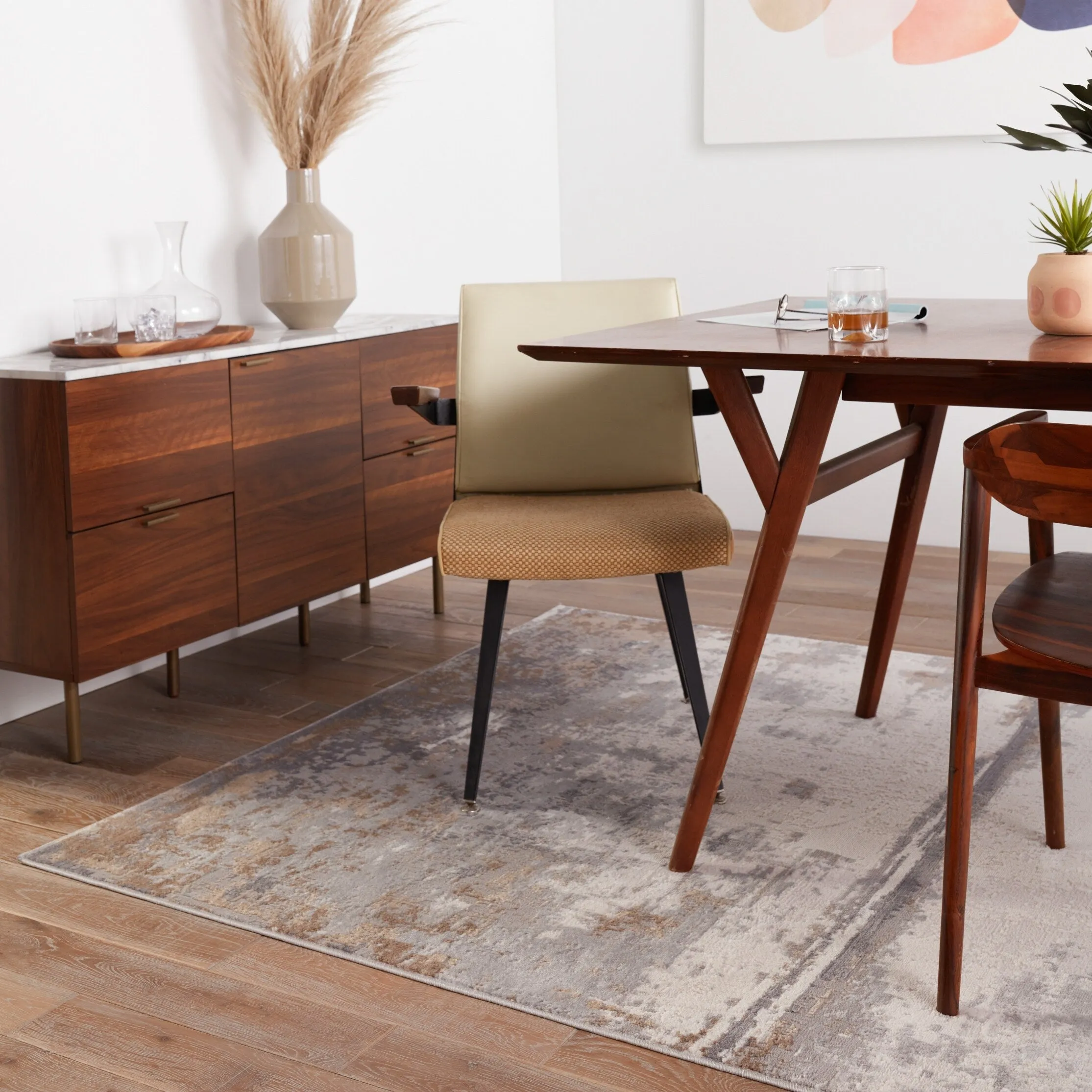 Treyton Abstract Gray/ Ivory Area Rug