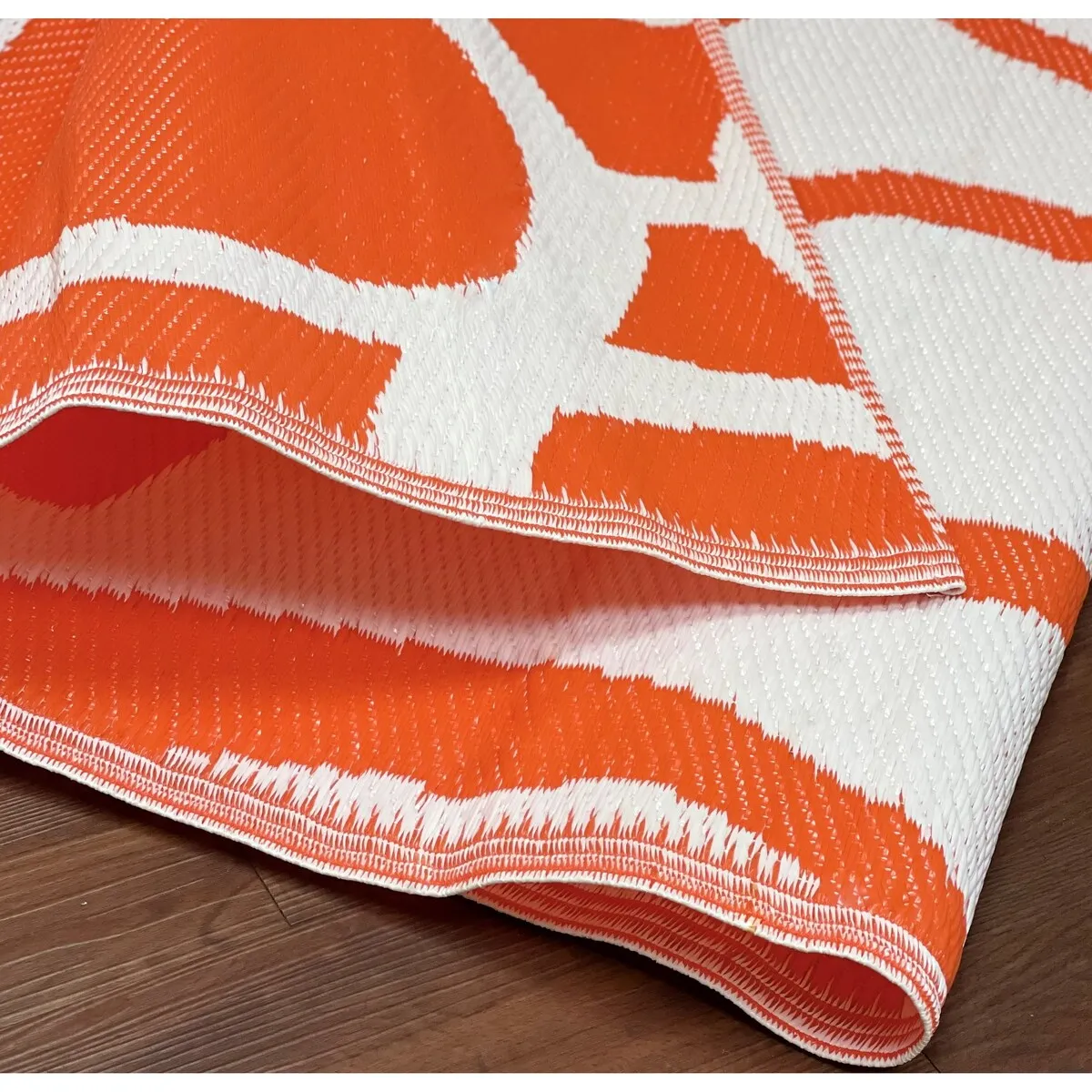 Tropical Circle Orange Indoor / Outdoor Area Rug 5'x7'