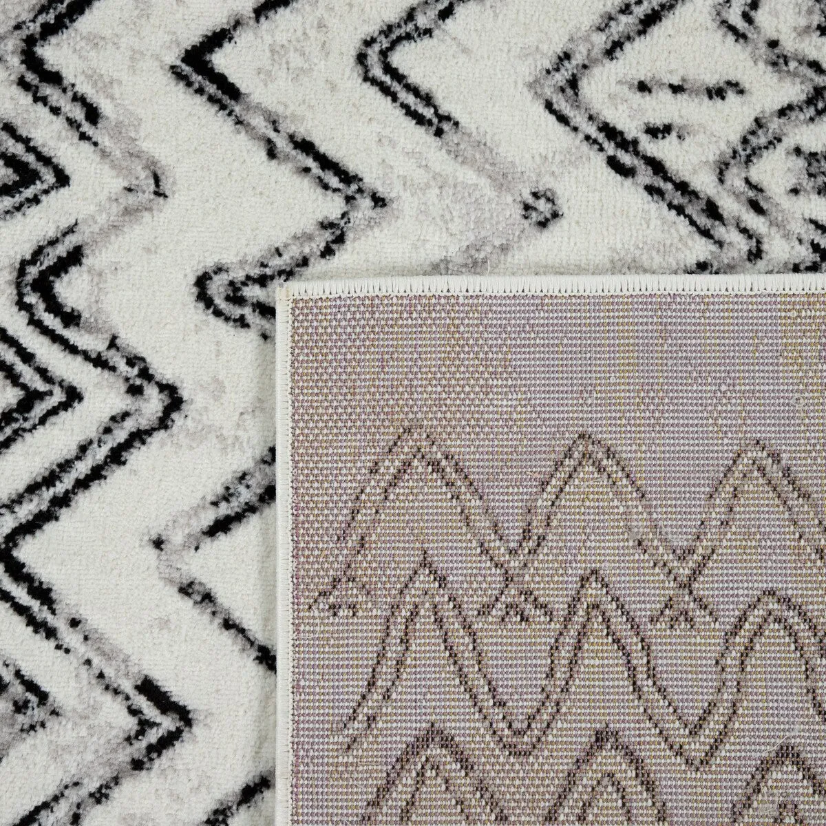 Vintage Rug For Living Room In Black White Cream - Modern Boho Design