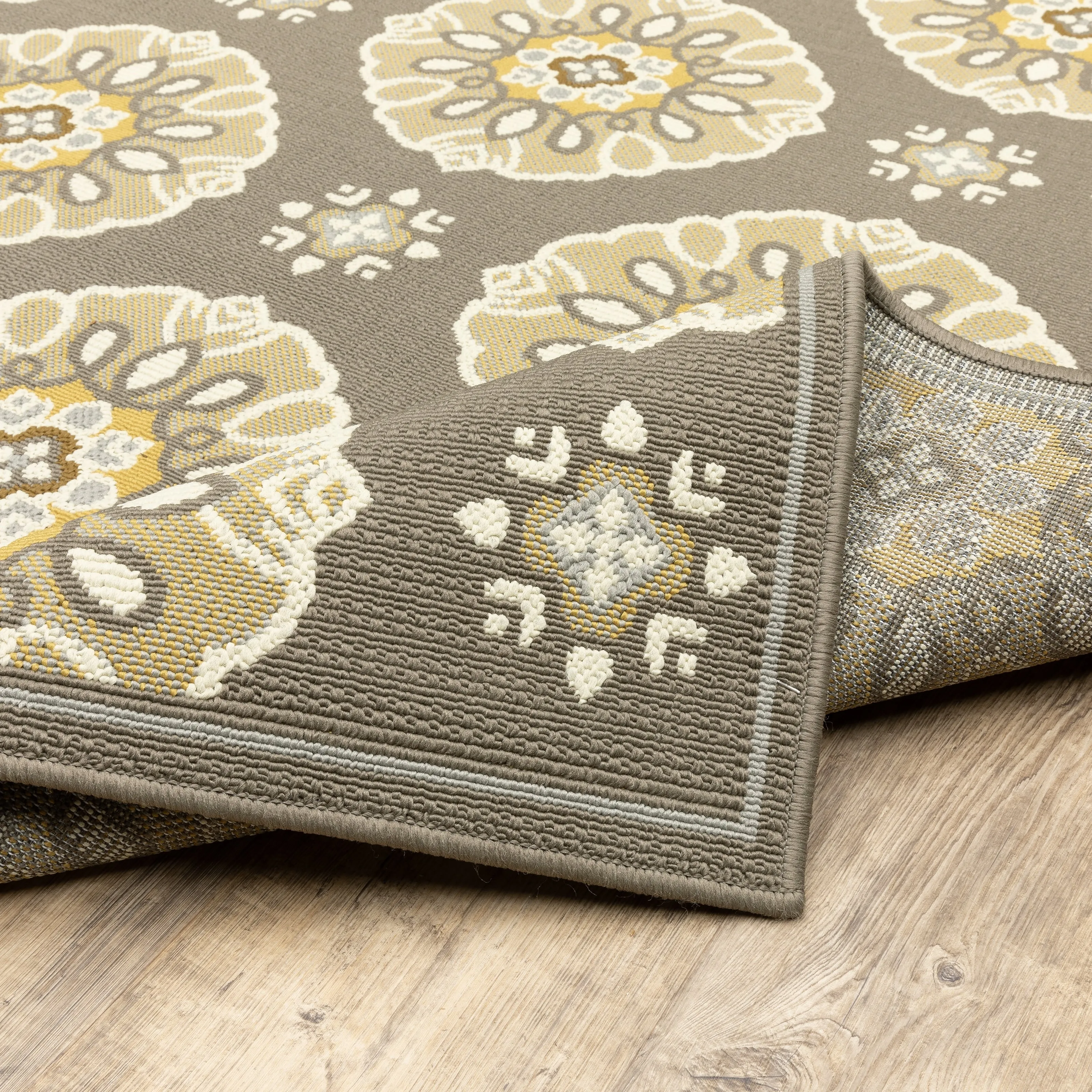 Vista Home Bar Harbour Grey/ Gold Floral Indoor/ Outdoor Area Rug