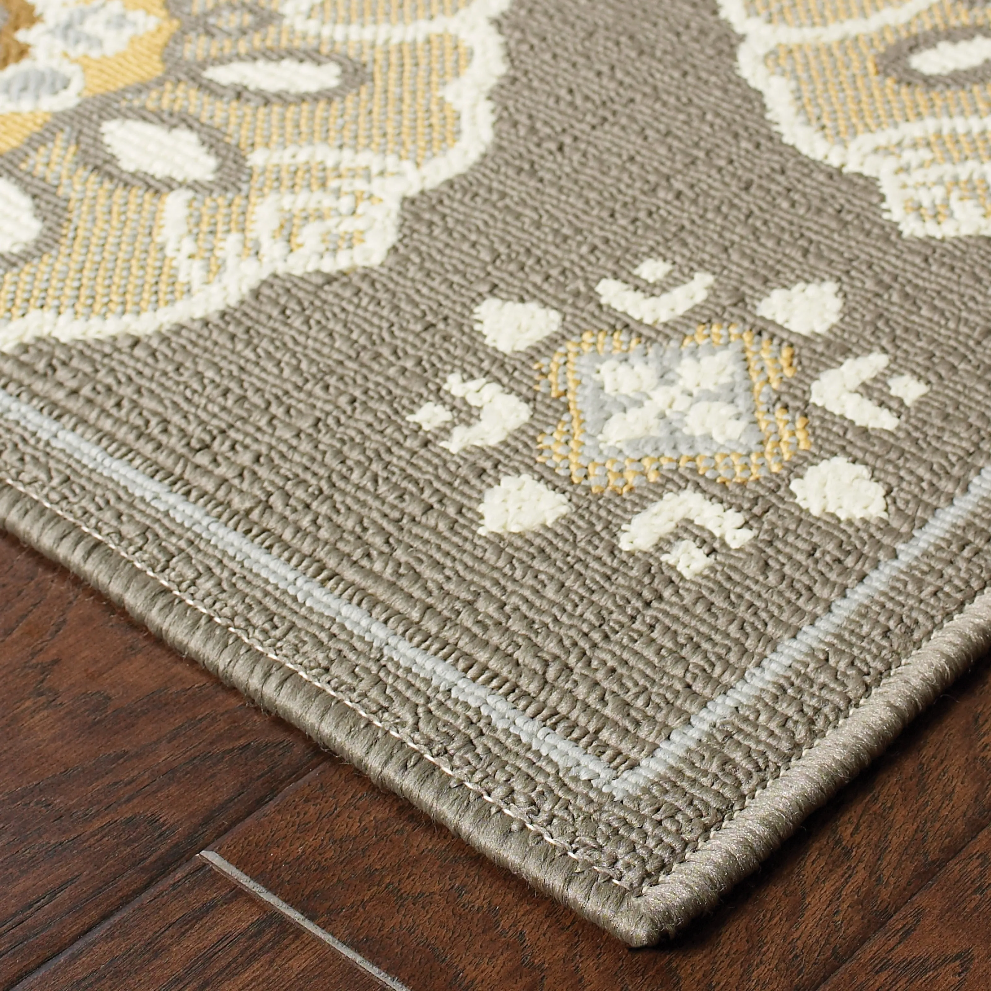 Vista Home Bar Harbour Grey/ Gold Floral Indoor/ Outdoor Area Rug