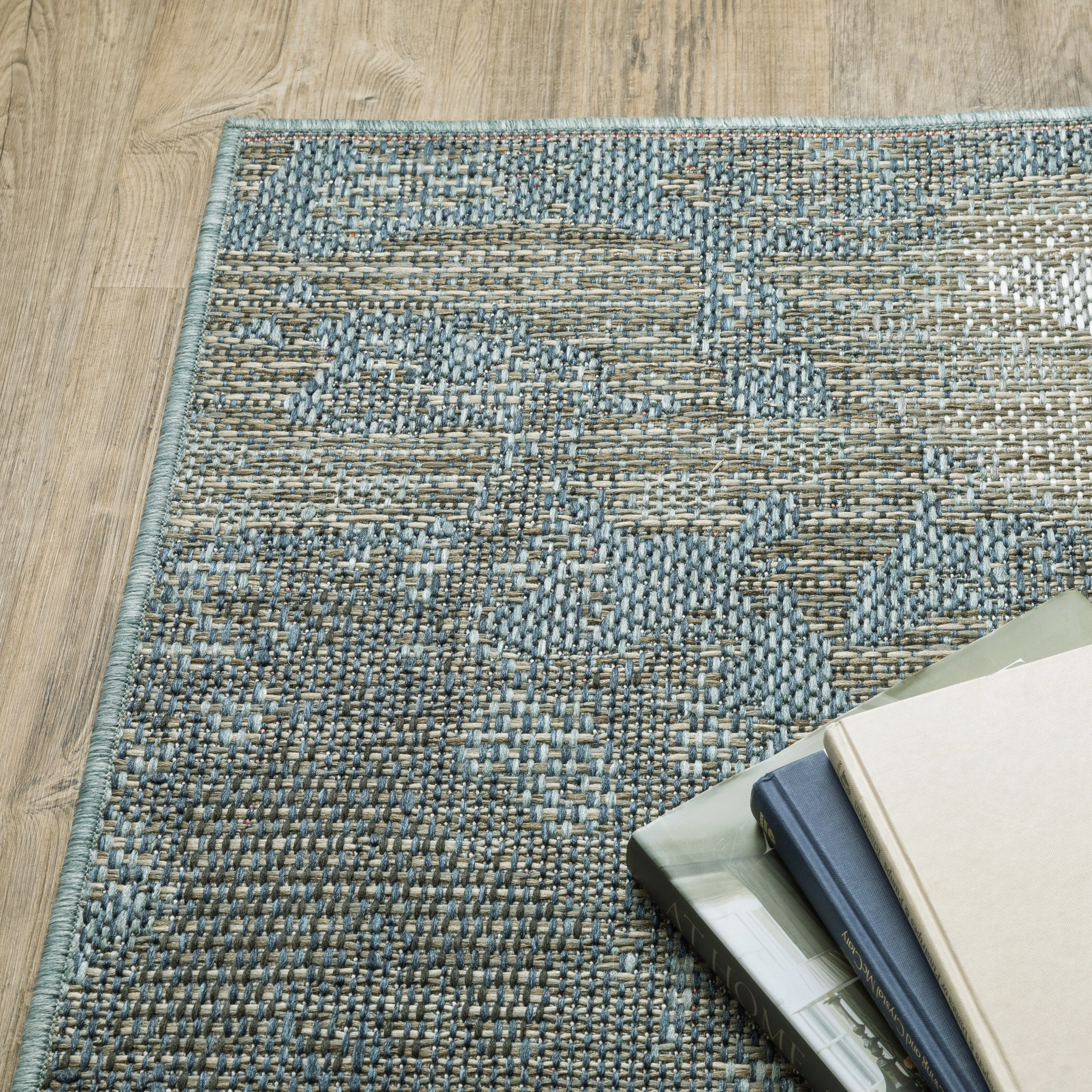 Vista Home Calla Contemporary Abstract Grey/ Blue Indoor/Outdoor Area Rug