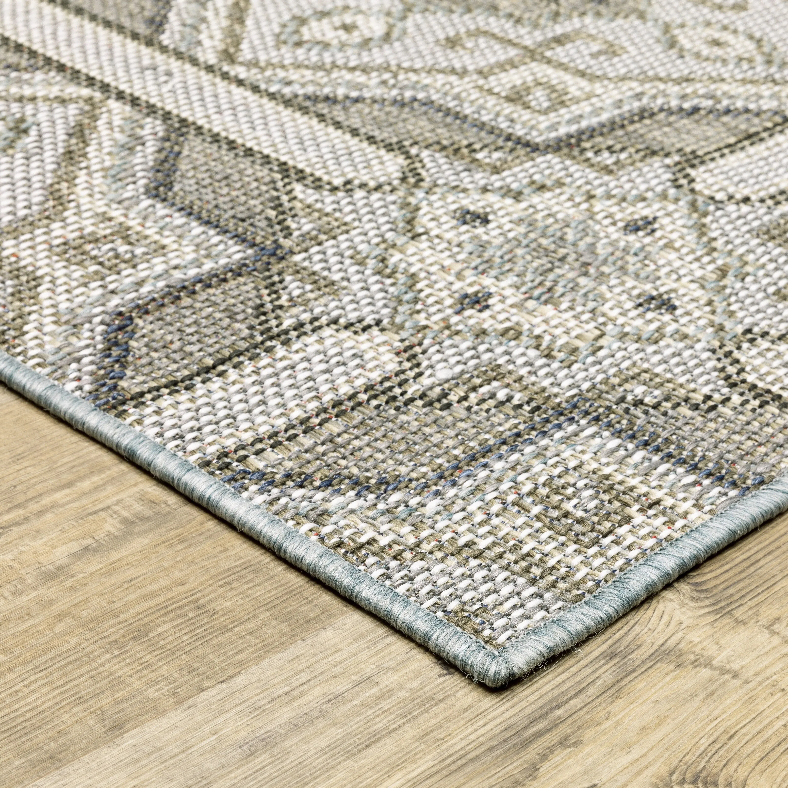 Vista Home Calla Moroccan Trellis Grey/ Blue Indoor/Outdoor Area Rug